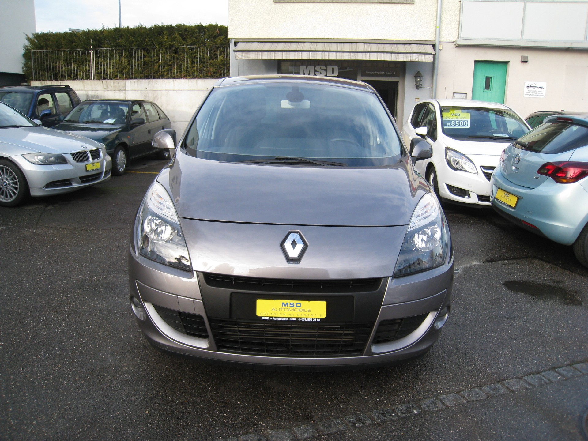RENAULT Scénic 1.4 16V Turbo Expression-image-0
