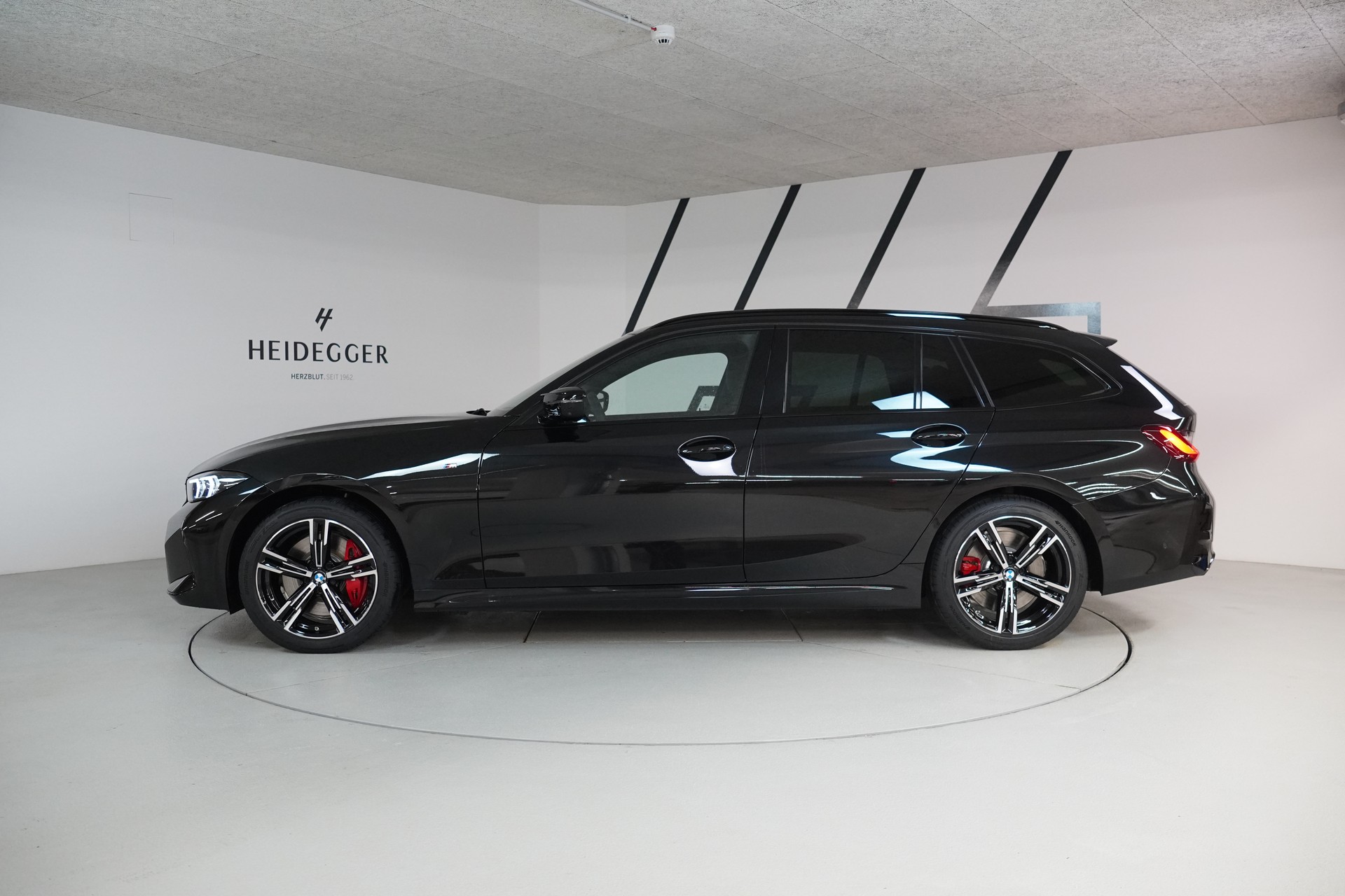 BMW M340d xDrive 48V Touring Steptronic M Sport Pro-image-3