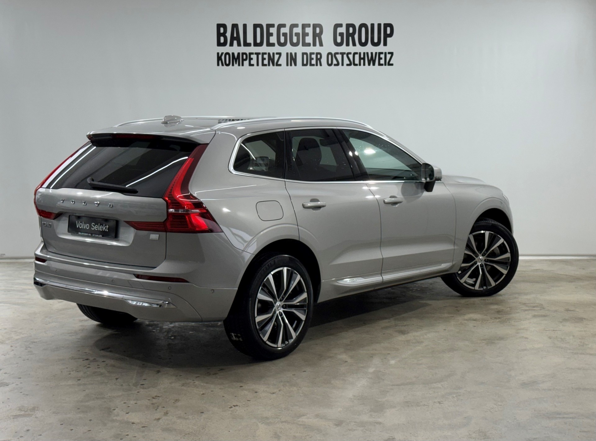 VOLVO XC60 2.0 T6 TE Inscription eAW-image-2