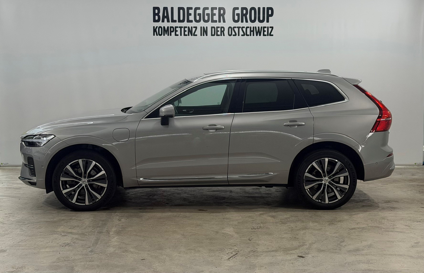 VOLVO XC60 2.0 T6 TE Inscription eAW-image-2