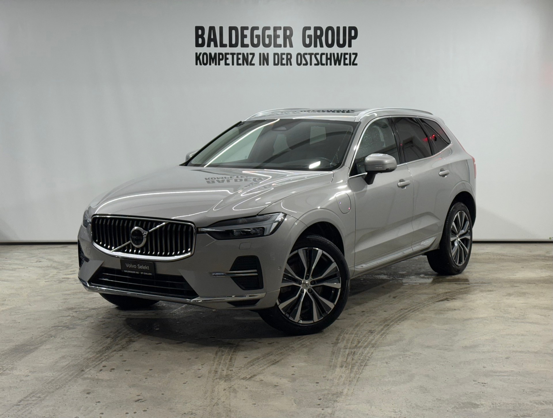 VOLVO XC60 2.0 T6 TE Inscription eAW-image-0