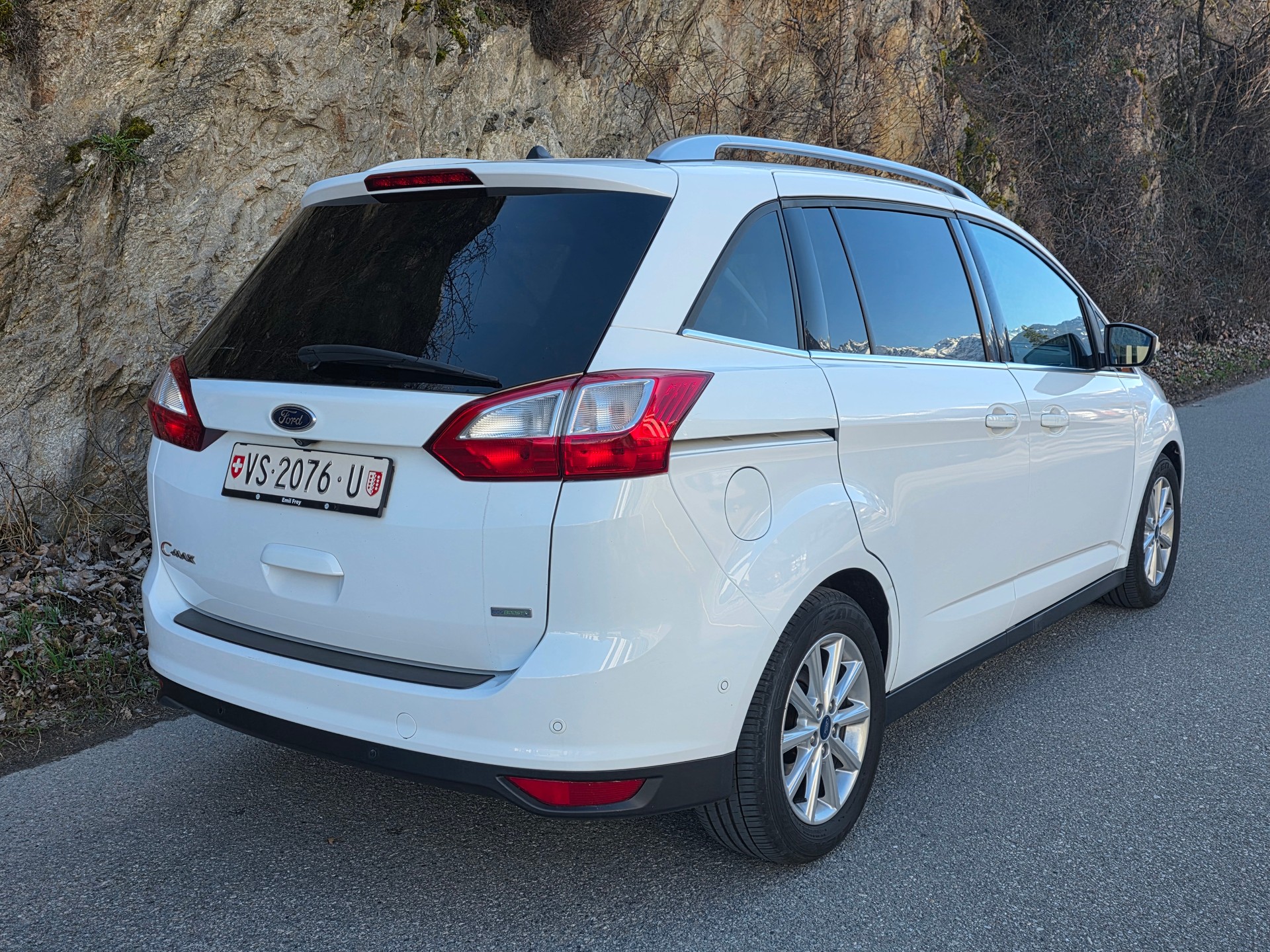 FORD GrC-Max 1.0 SCTi Titanium-image-3