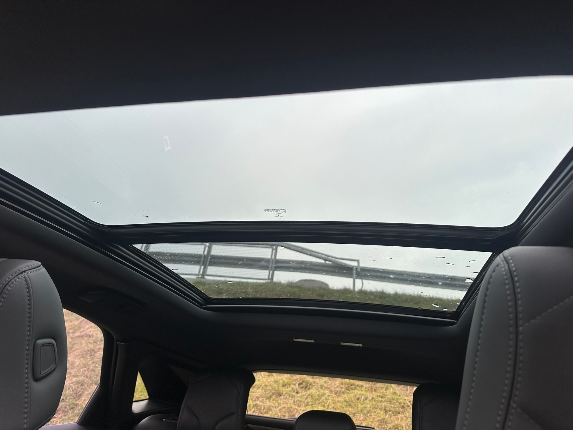 DS AUTOMOBILES DS 7 Crossback E-Tense 360 4x4 La Premiére-image-10