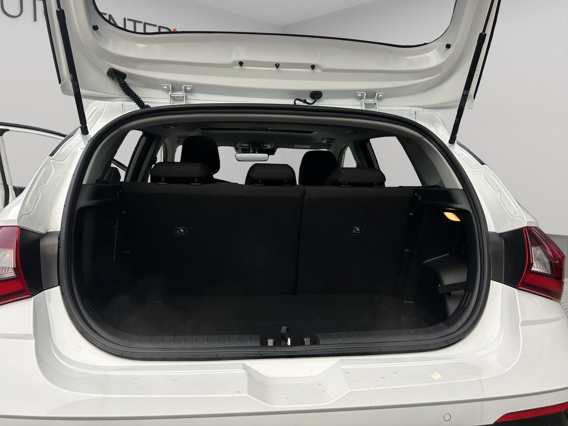 HYUNDAI i20 1.0 T-GDi Vertex-image-11