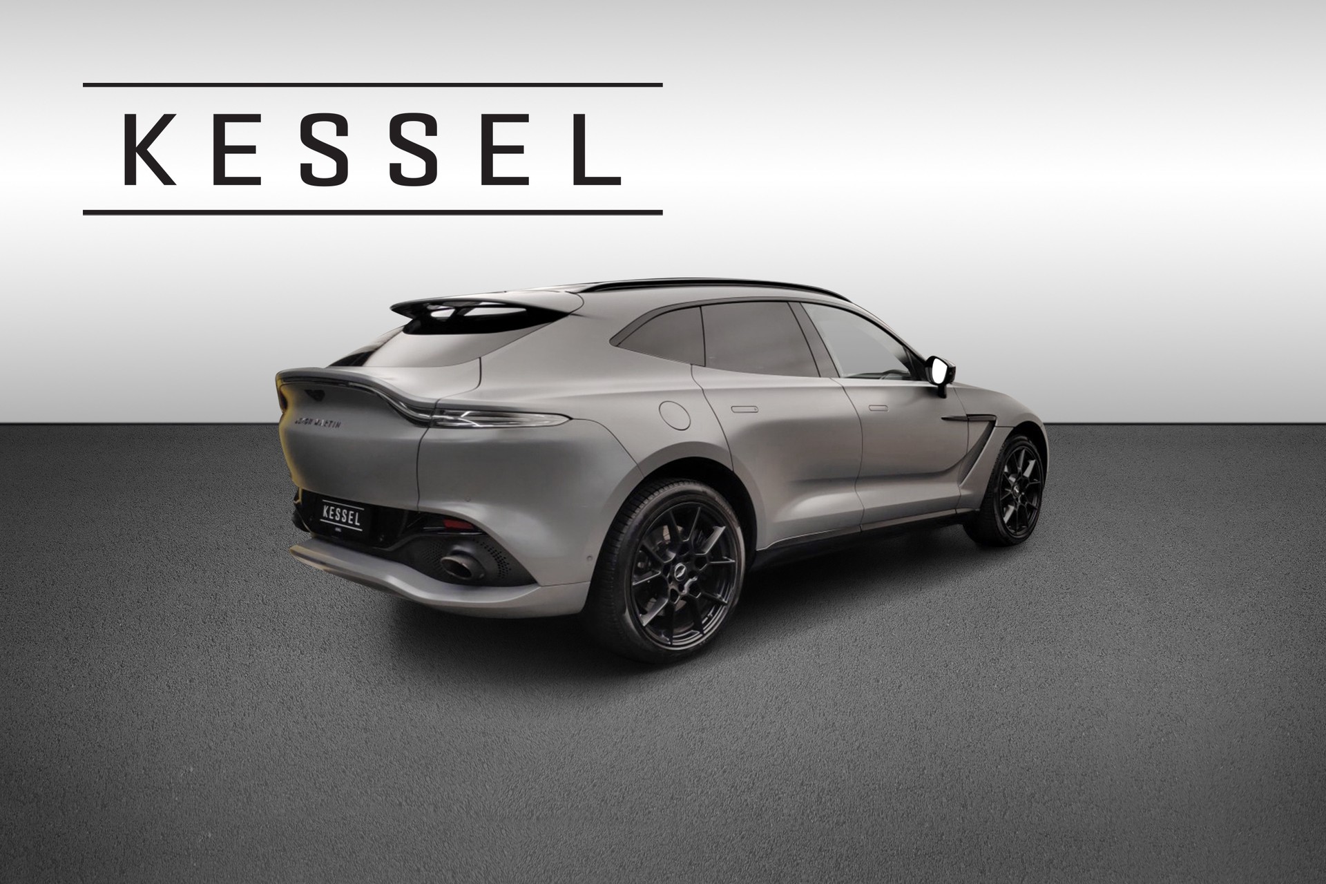 ASTON MARTIN DBX 4.0 V8-image-6