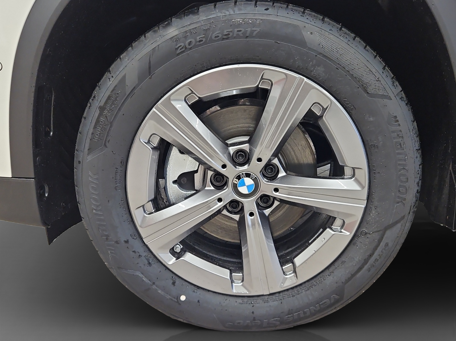 BMW X1 sDrive 18i-image-8
