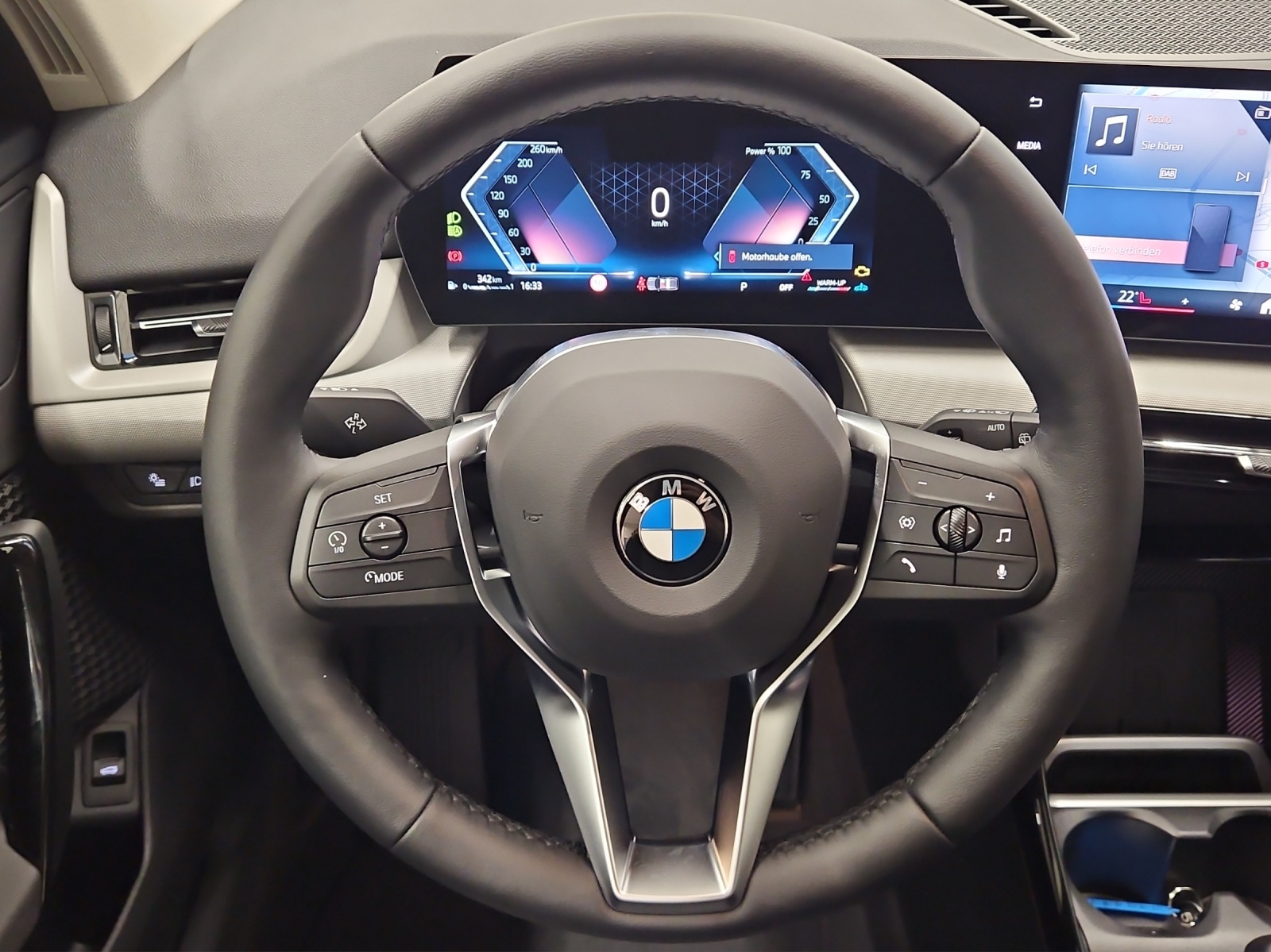 BMW X1 sDrive 18i-image-11