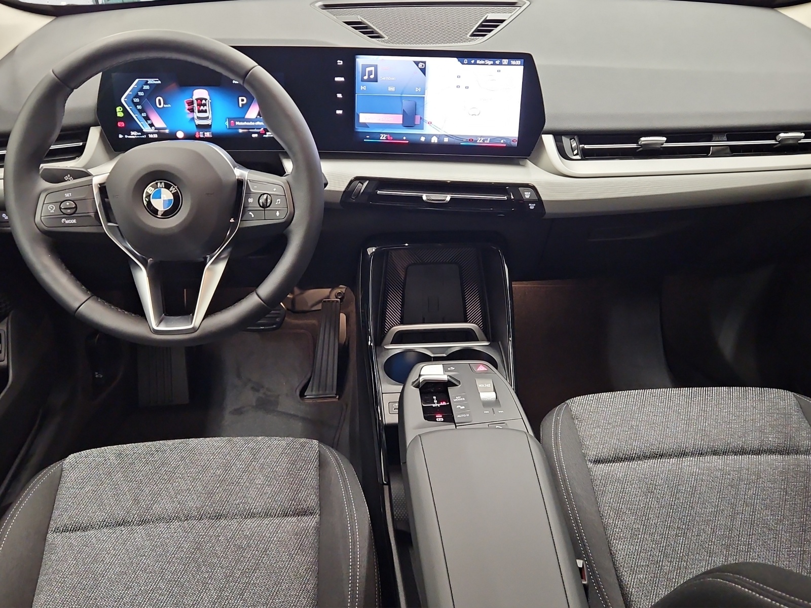 BMW X1 sDrive 18i-image-13