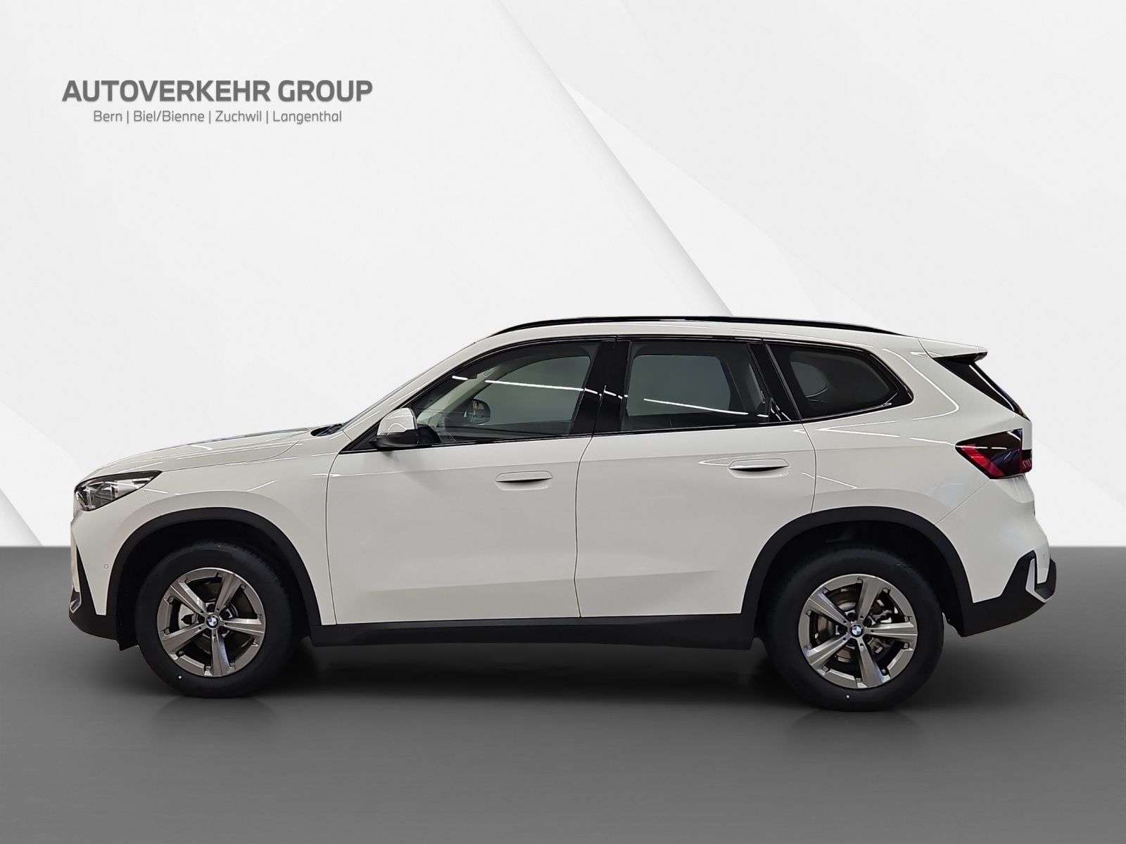 BMW X1 sDrive 18i-image-2
