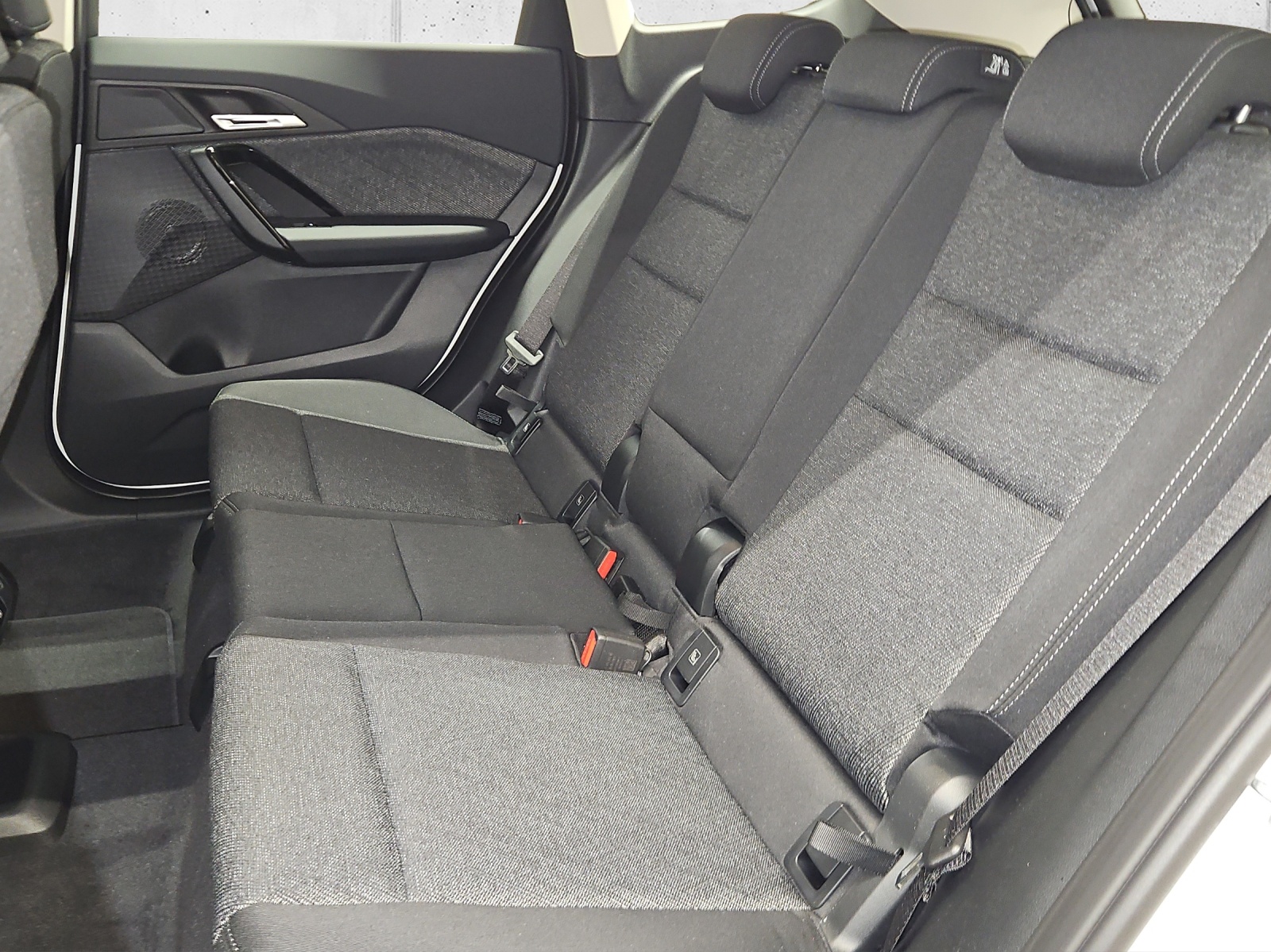 BMW X1 sDrive 18i-image-10