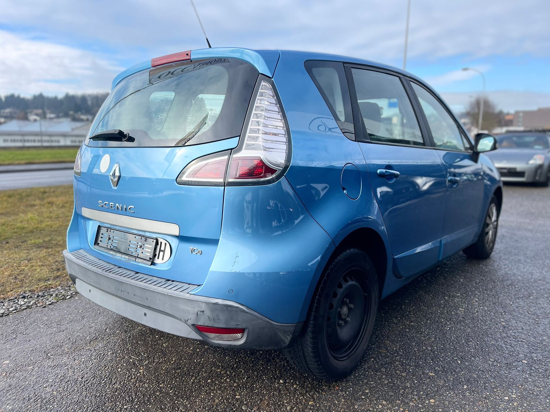 RENAULT Scénic 1.2 16V Turbo Dynamique-image-4