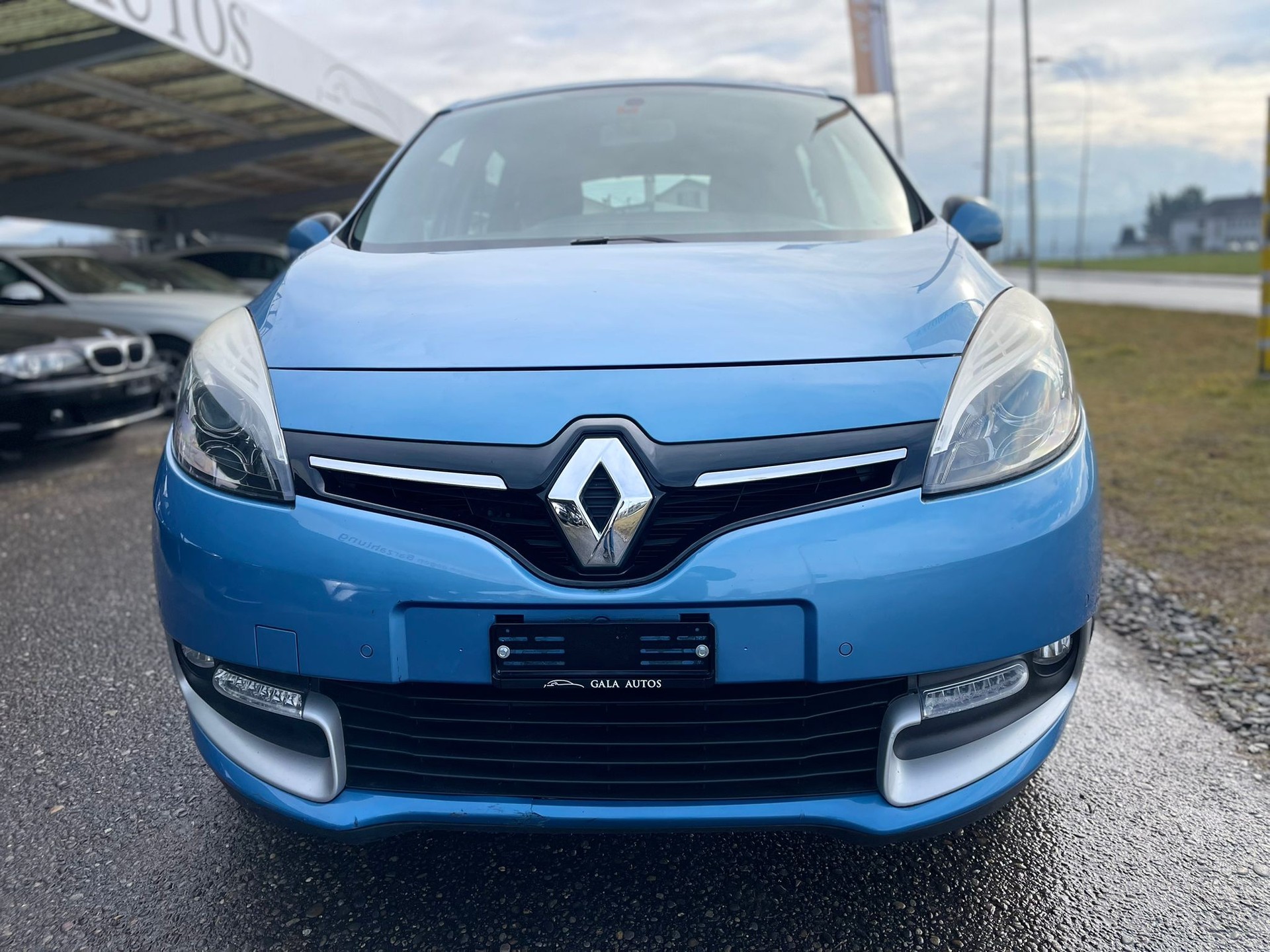 RENAULT Scénic 1.2 16V Turbo Dynamique-image-1