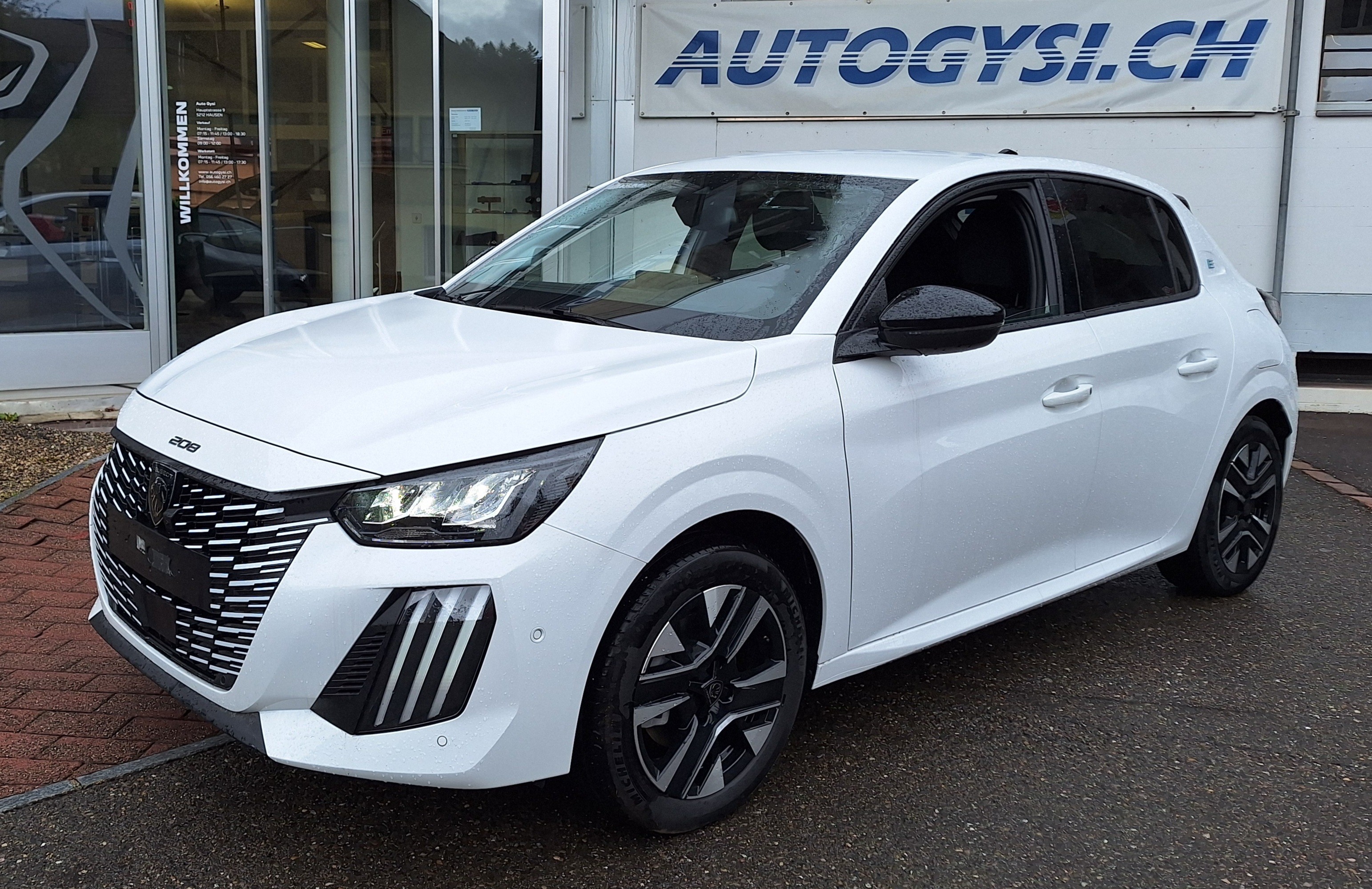 PEUGEOT e-208 Allure Helvetia (439) — slika 1