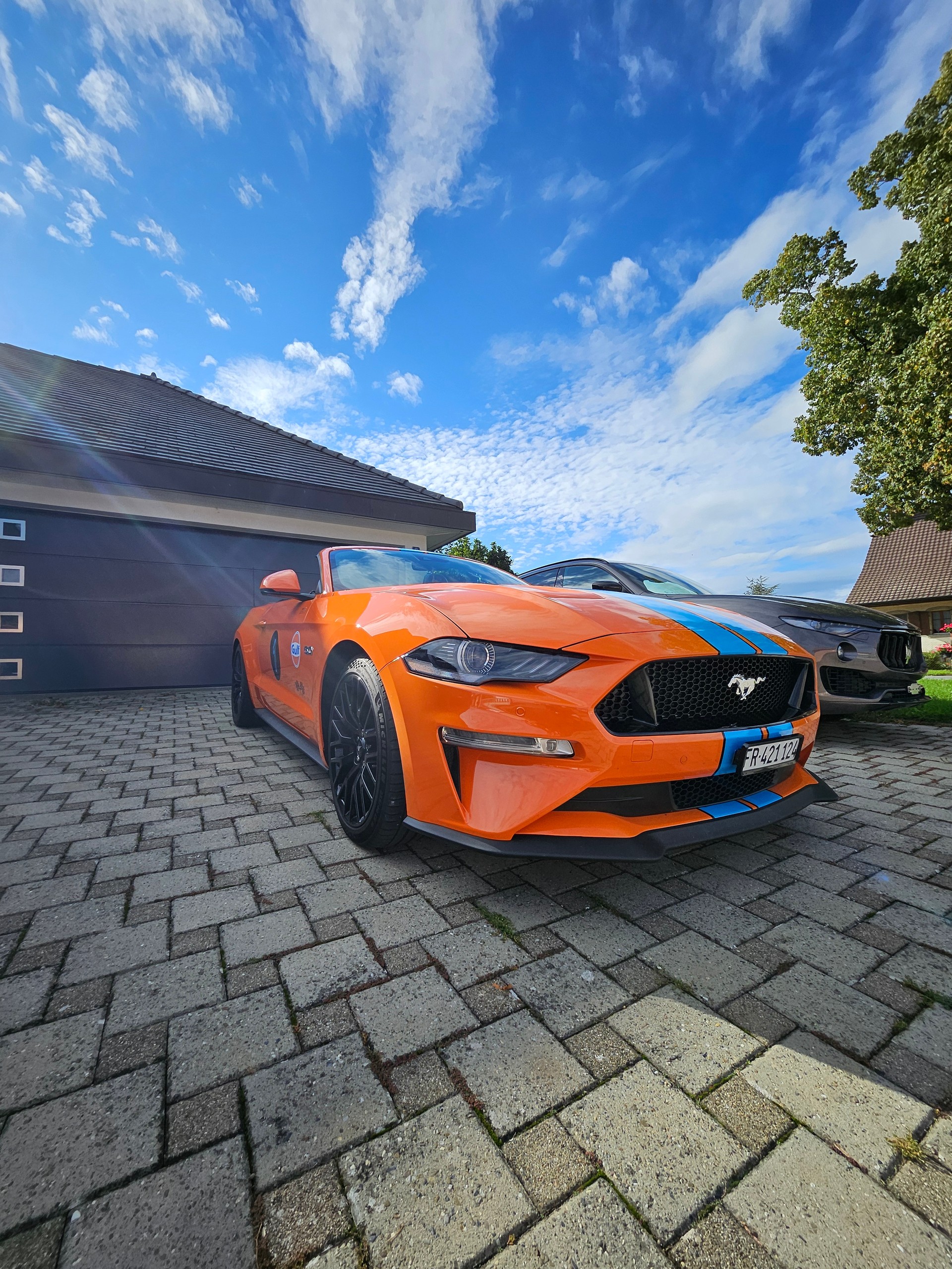 FORD Mustang Convertible 5.0 V8 GT Automat-image-2