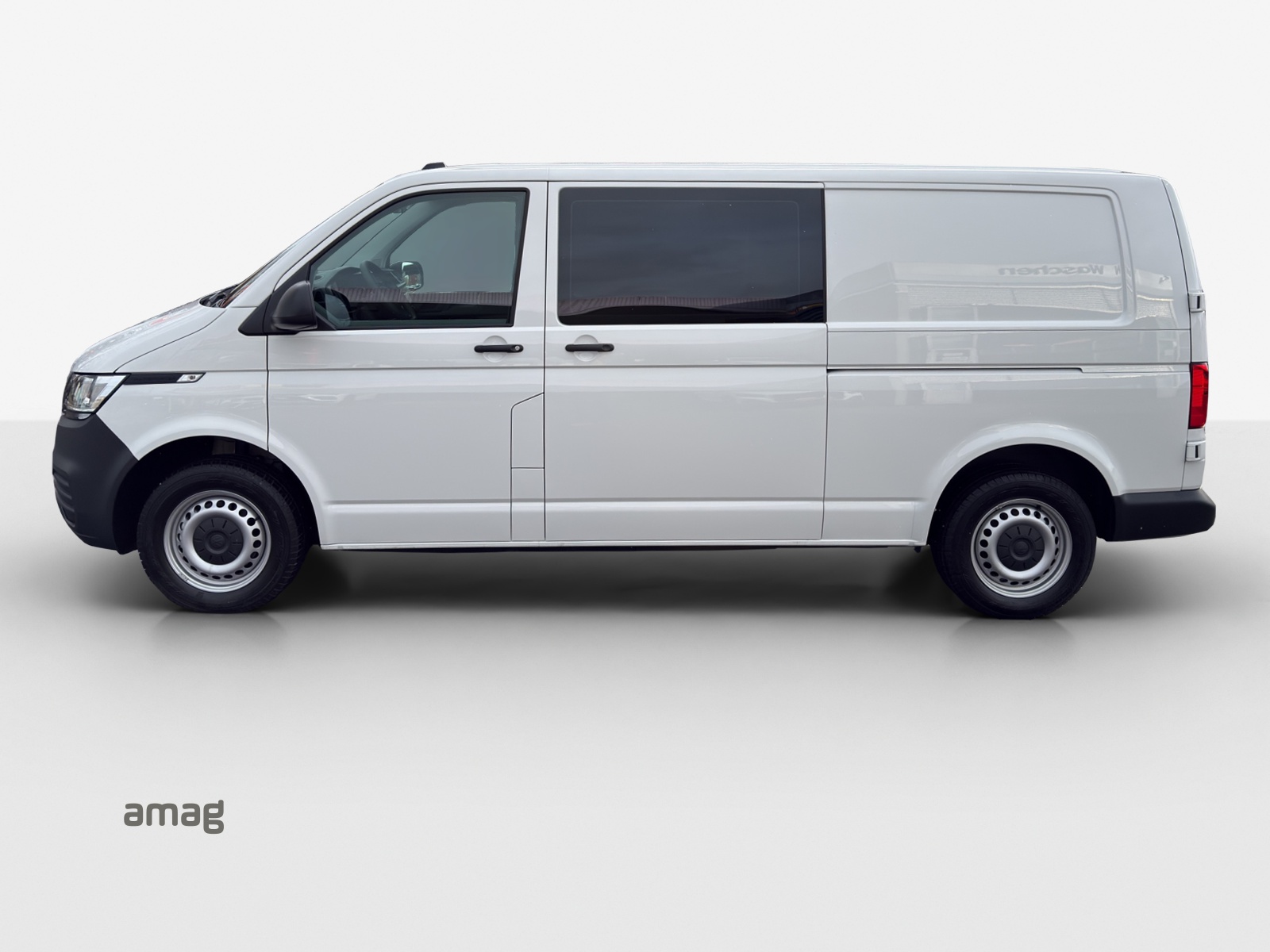 VW T6.1 2.0 TDI-image-1
