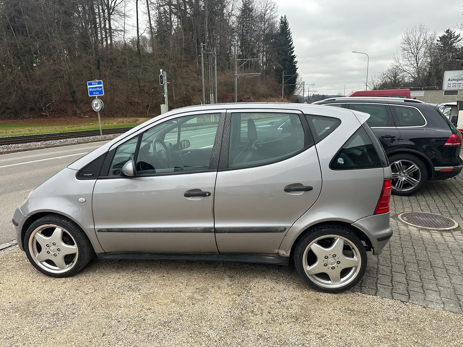 MERCEDES-BENZ A 160 Avantgarde-image-7