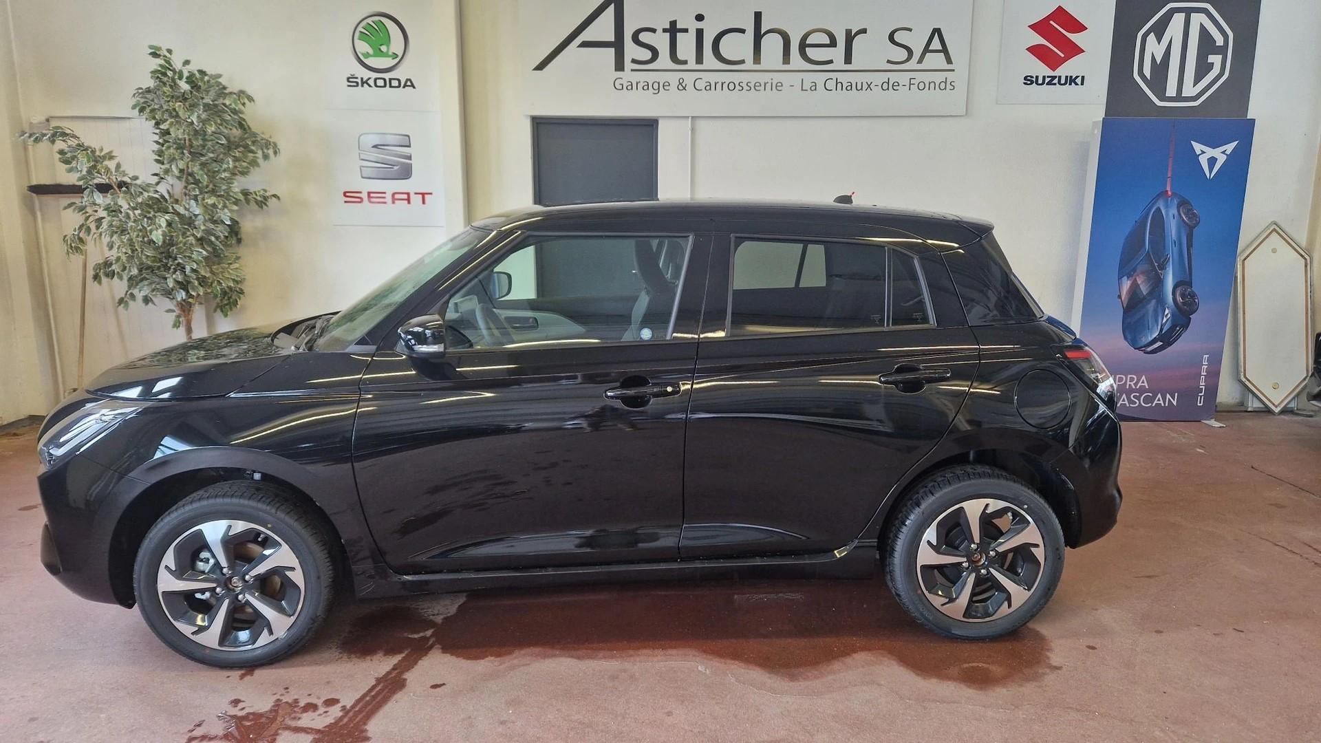SUZUKI Swift 1.2 Compact Top Hybrid 4x4-image-1