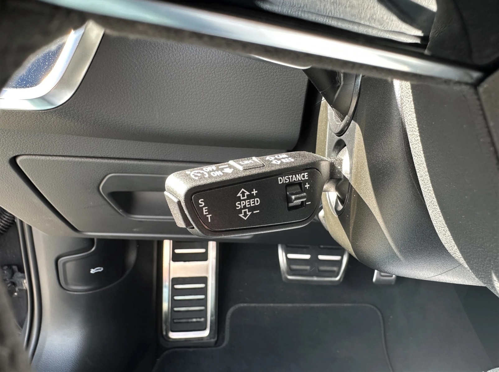 AUDI RS6 Avant 4.0 TFSI V8 quattro-image-14