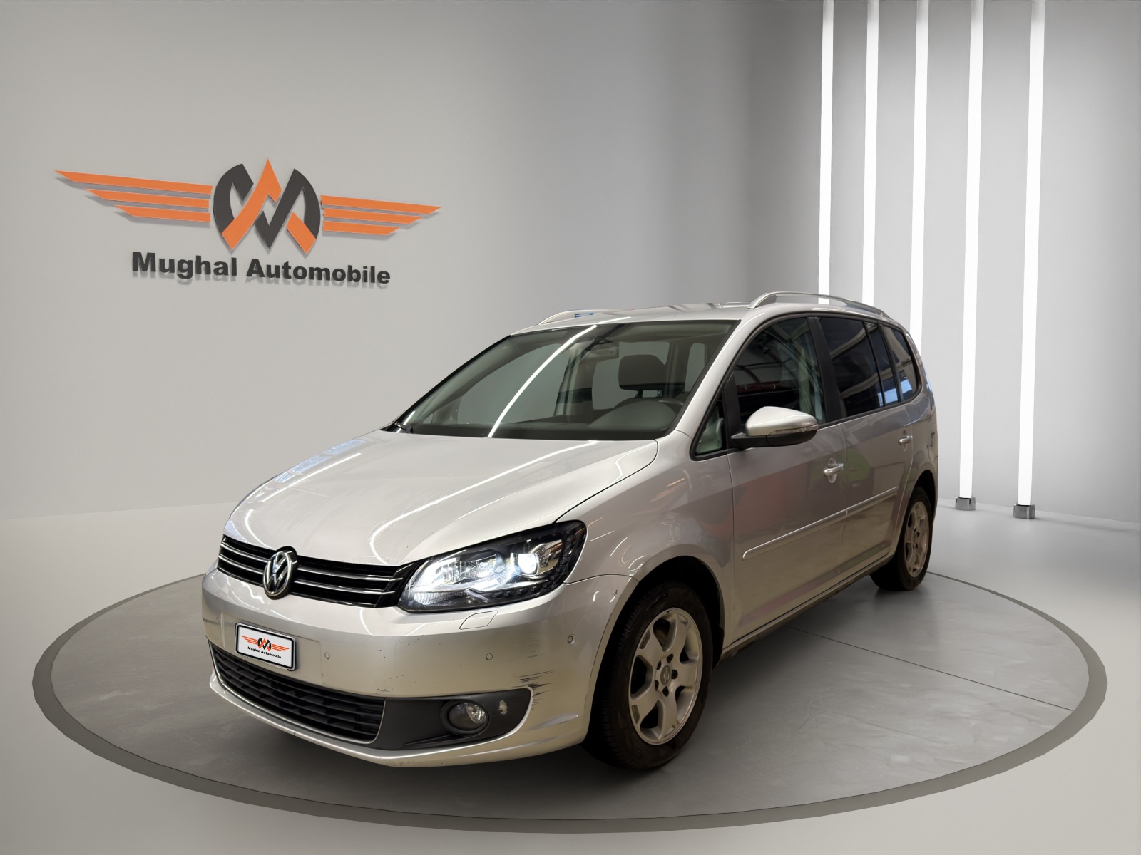 VW Touran 2.0 TDI BMT Comfortline DSG-image-0