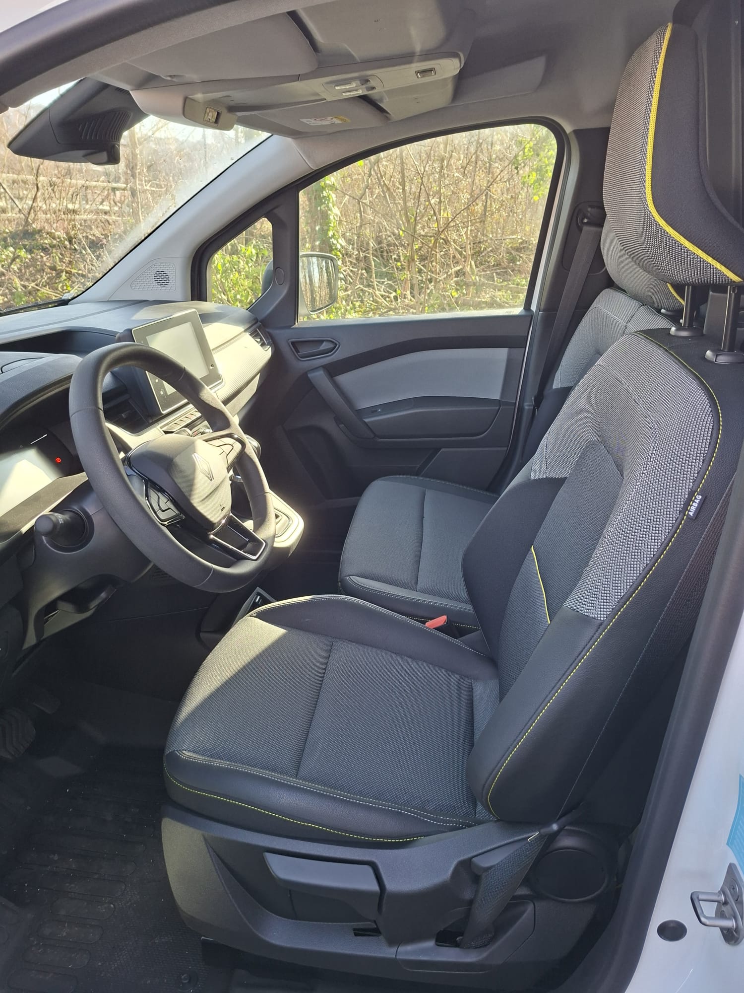 RENAULT Kangoo Van EV45 Standard 22kW Extra-image-10
