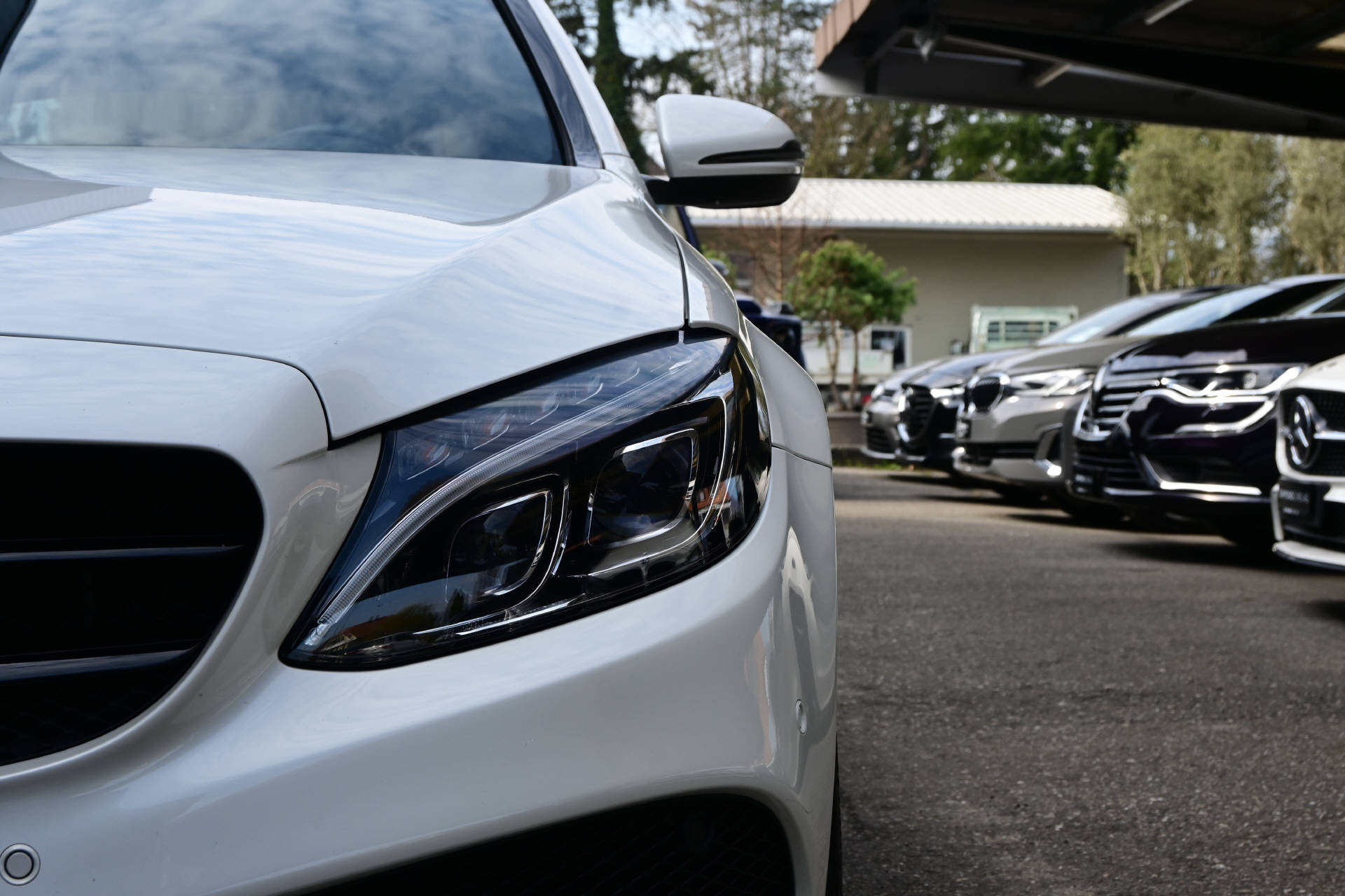 MERCEDES-BENZ C 300 AMG Line *Diamond Perlweiss*HUD*Pano*UVM.-image-3