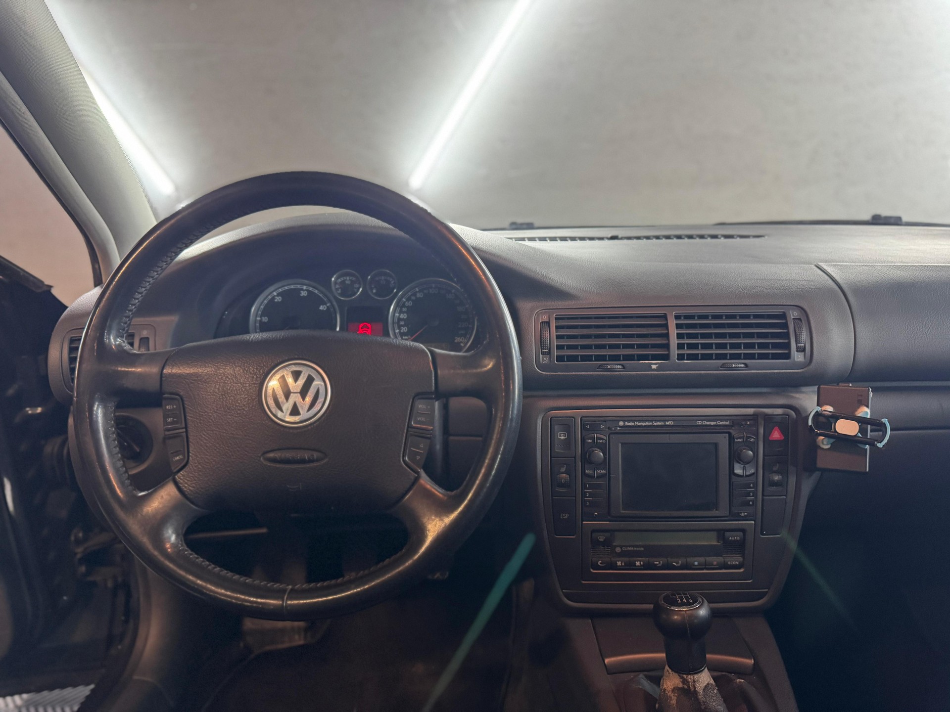 VW Passat Variant 2.0 TDI Highline-image-9