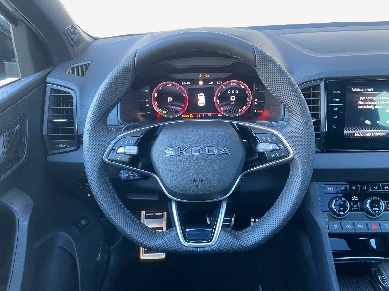 SKODA Karoq 2.0 TSI SportLine 4x4 DSG-image-9