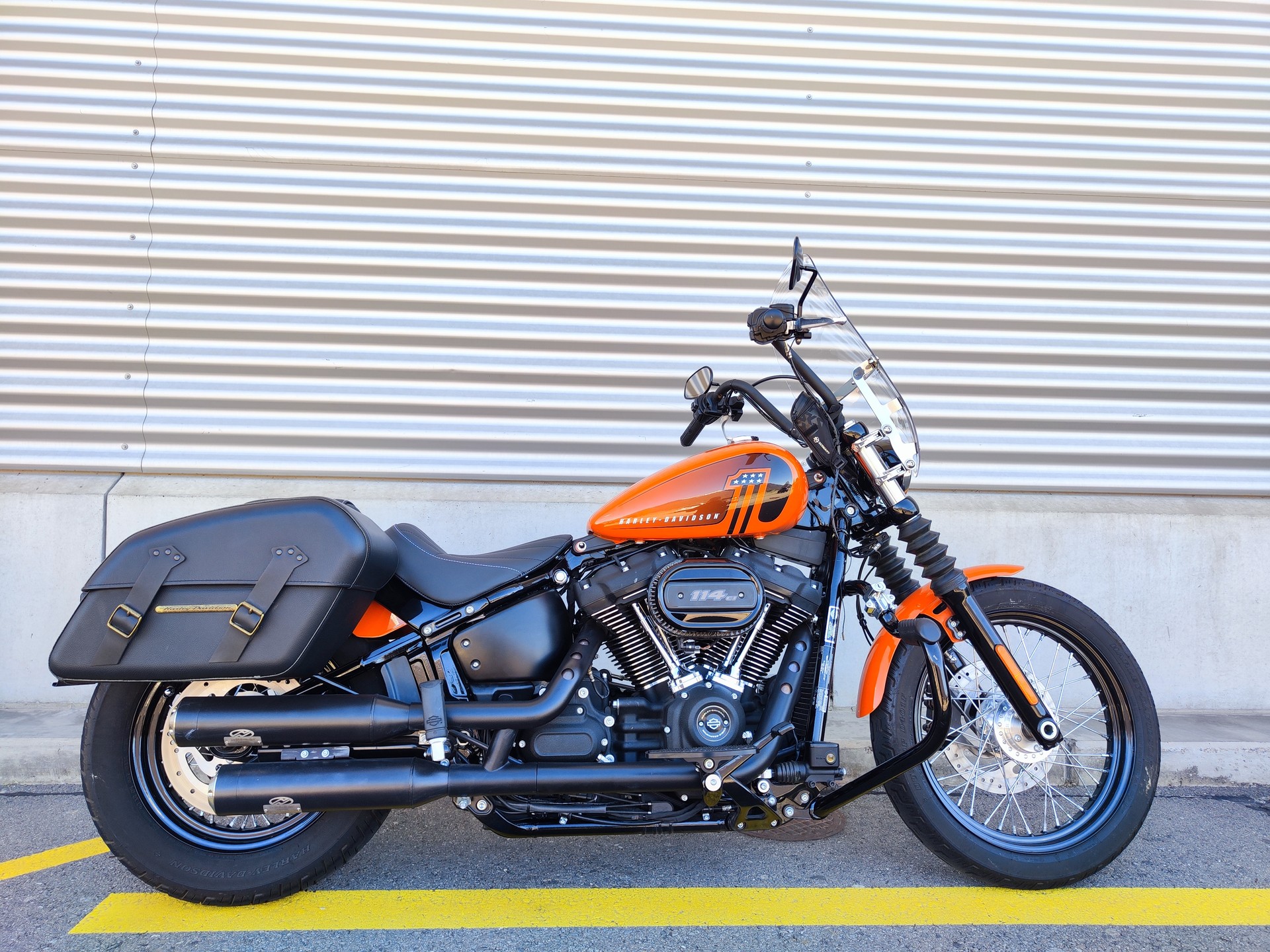 HARLEY-DAVIDSON FXBBS Street Bob 114-showroom-element-1