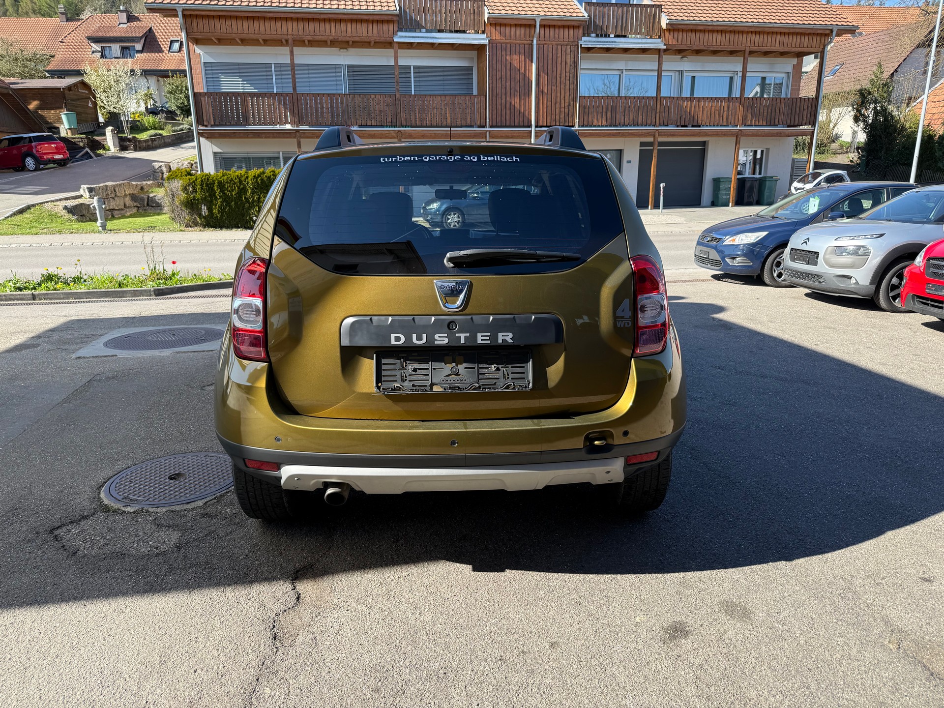 DACIA Duster 1.2 T Lauréate 4x4-image-3