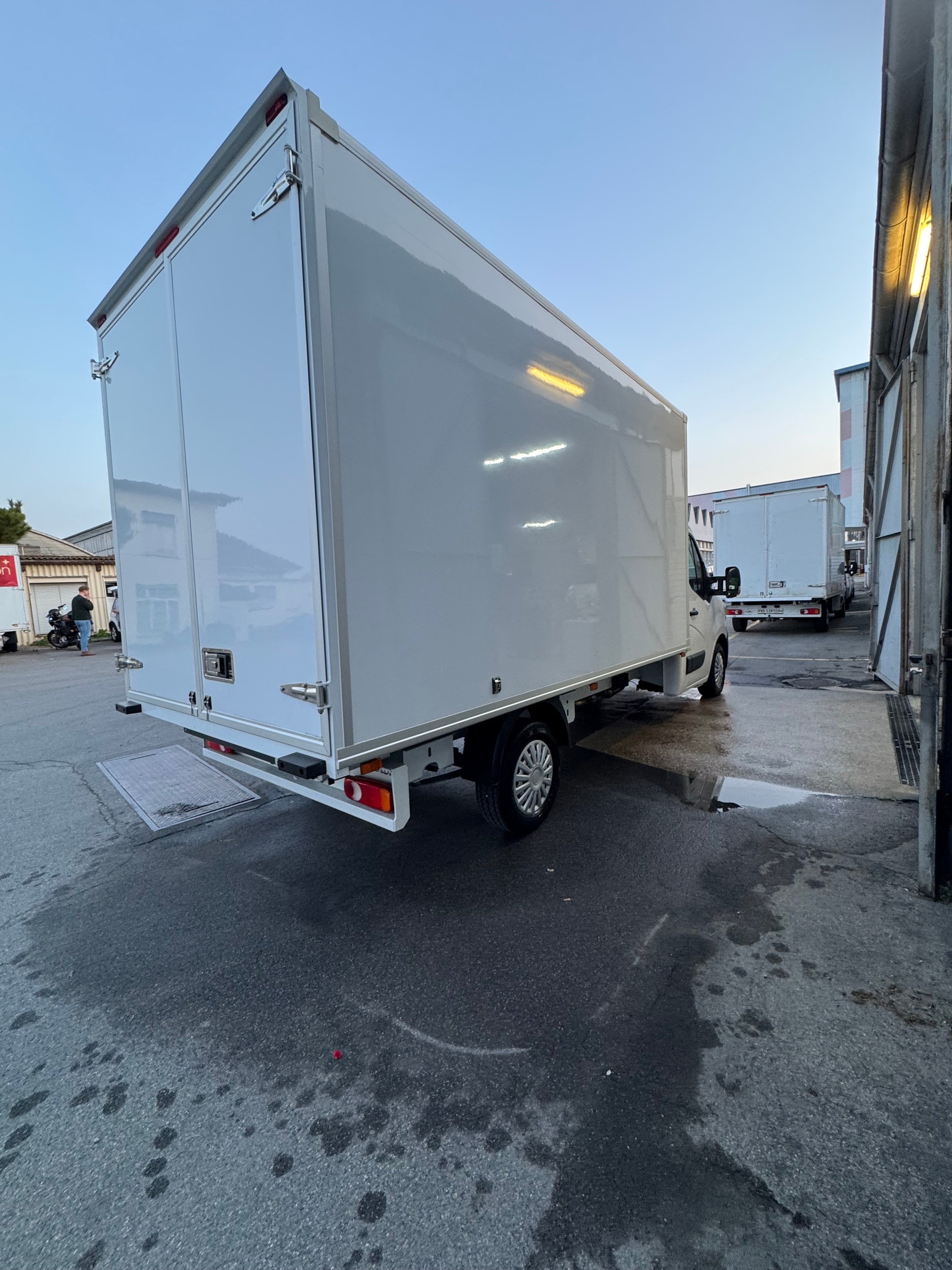 RENAULT MASTER-image-2