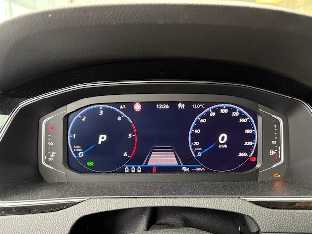 VW Passat 2.0 TDI BMT Business 4Motion DSG-image-11