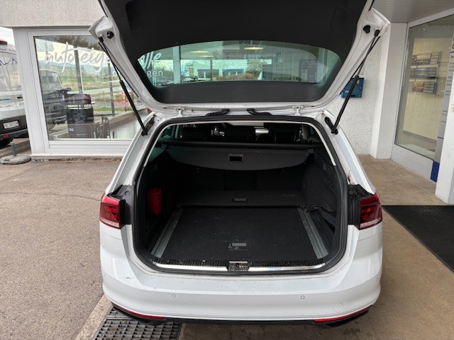 VW Passat 2.0 TDI BMT Business 4Motion DSG-image-6