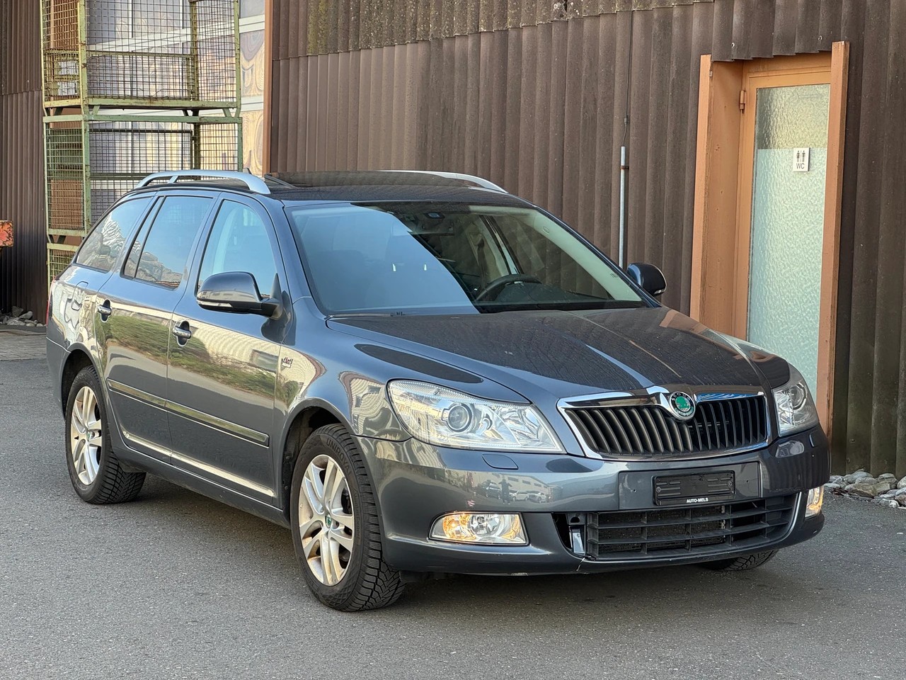 SKODA Octavia Combi 2.0 TDI AllDrive 4x4 DSG-image-1