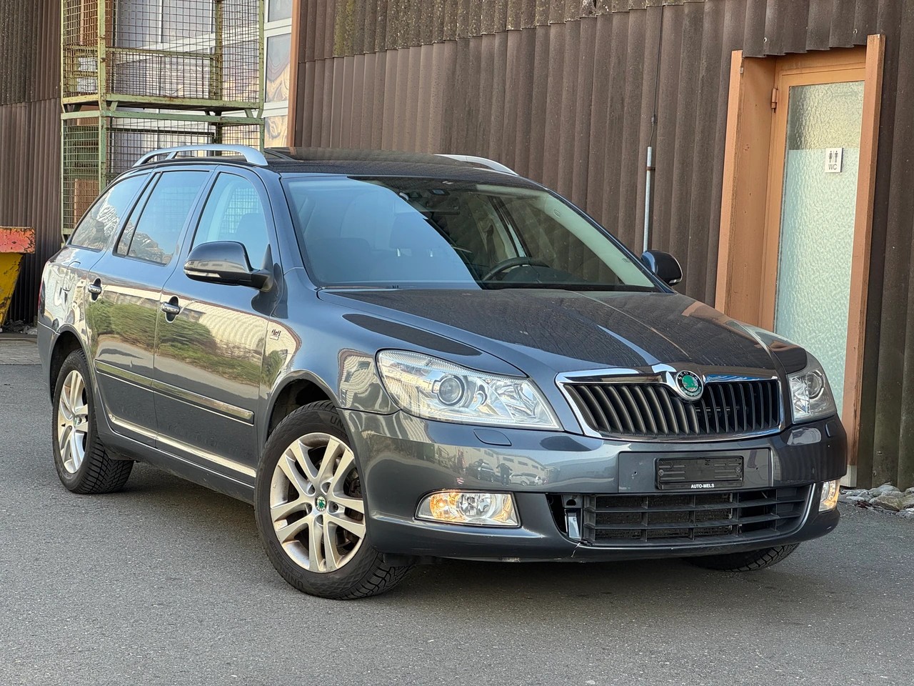 SKODA Octavia Combi 2.0 TDI AllDrive 4x4 DSG-image-0