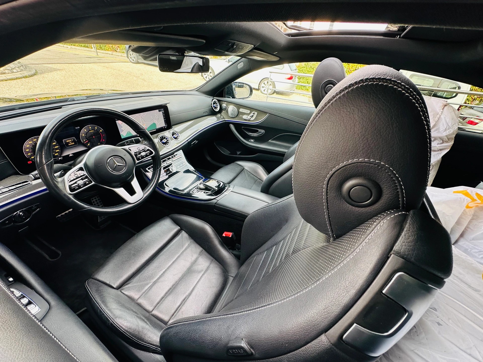 MERCEDES-BENZ E 450 Coupé Avantgarde 4 Matic 9G-Tronic-image-13