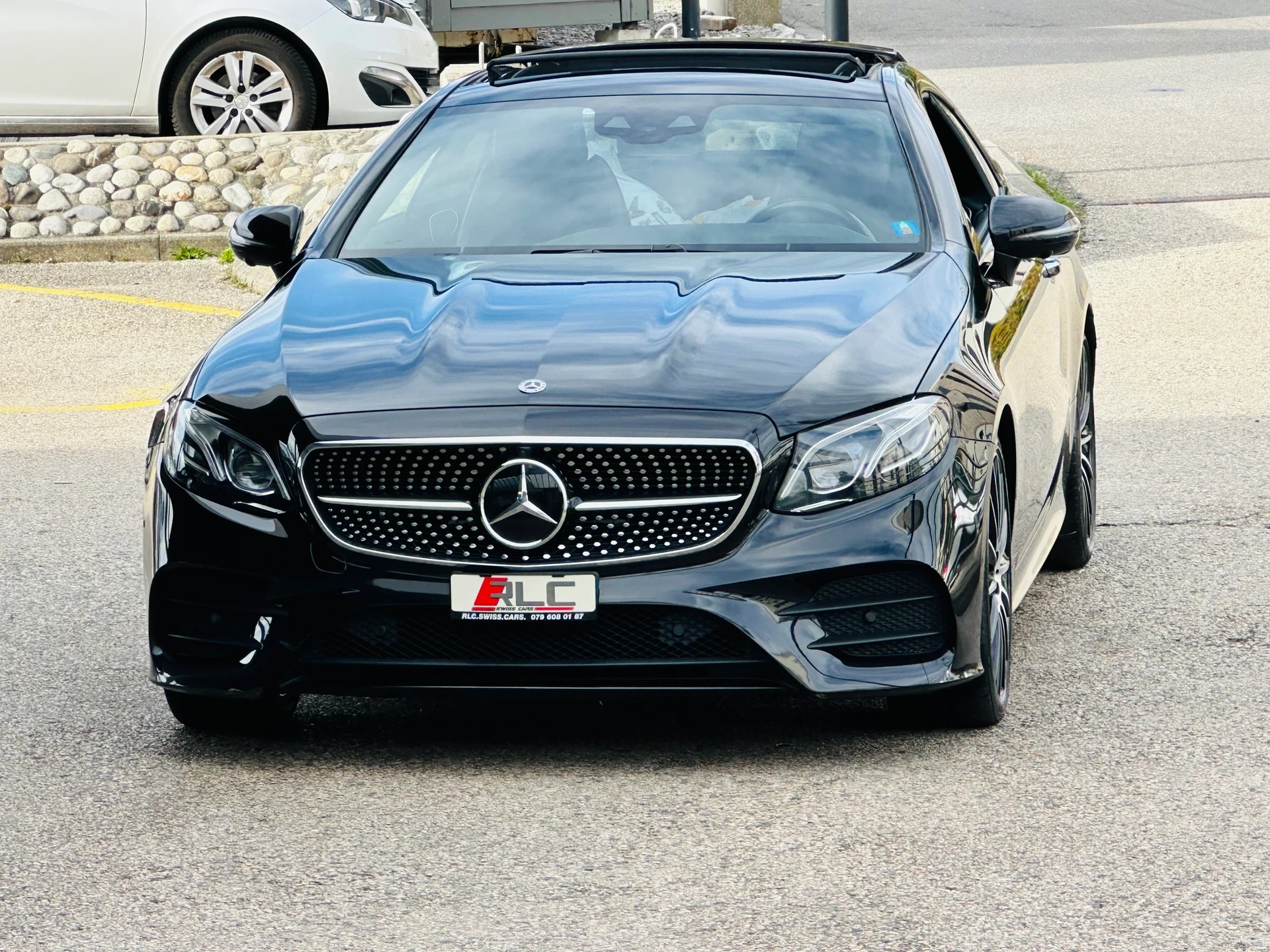 MERCEDES-BENZ E 450 Coupé Avantgarde 4 Matic 9G-Tronic-image-6