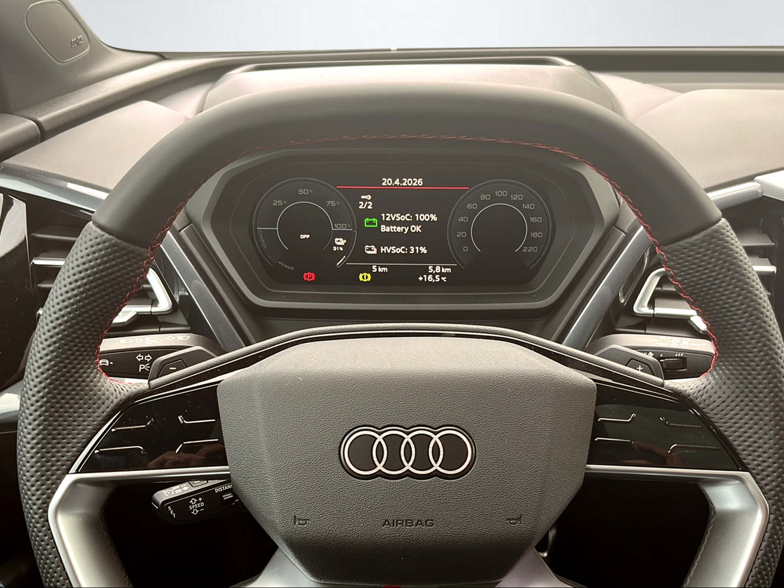 AUDI Q4 45 e-tron quattro 286PS/210kW BEV elektrisch-image-11