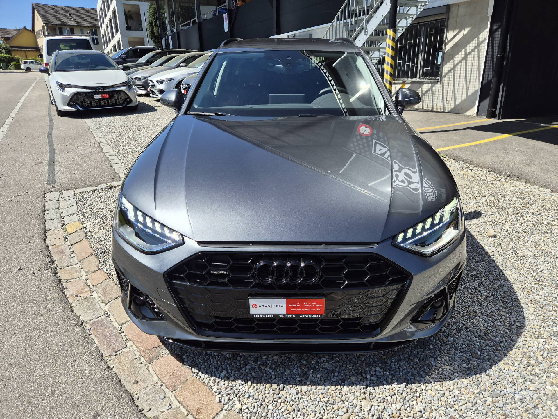 AUDI A4 Avant 2.0 40 TDI S Line quattro S-Tronic Competition-image-2