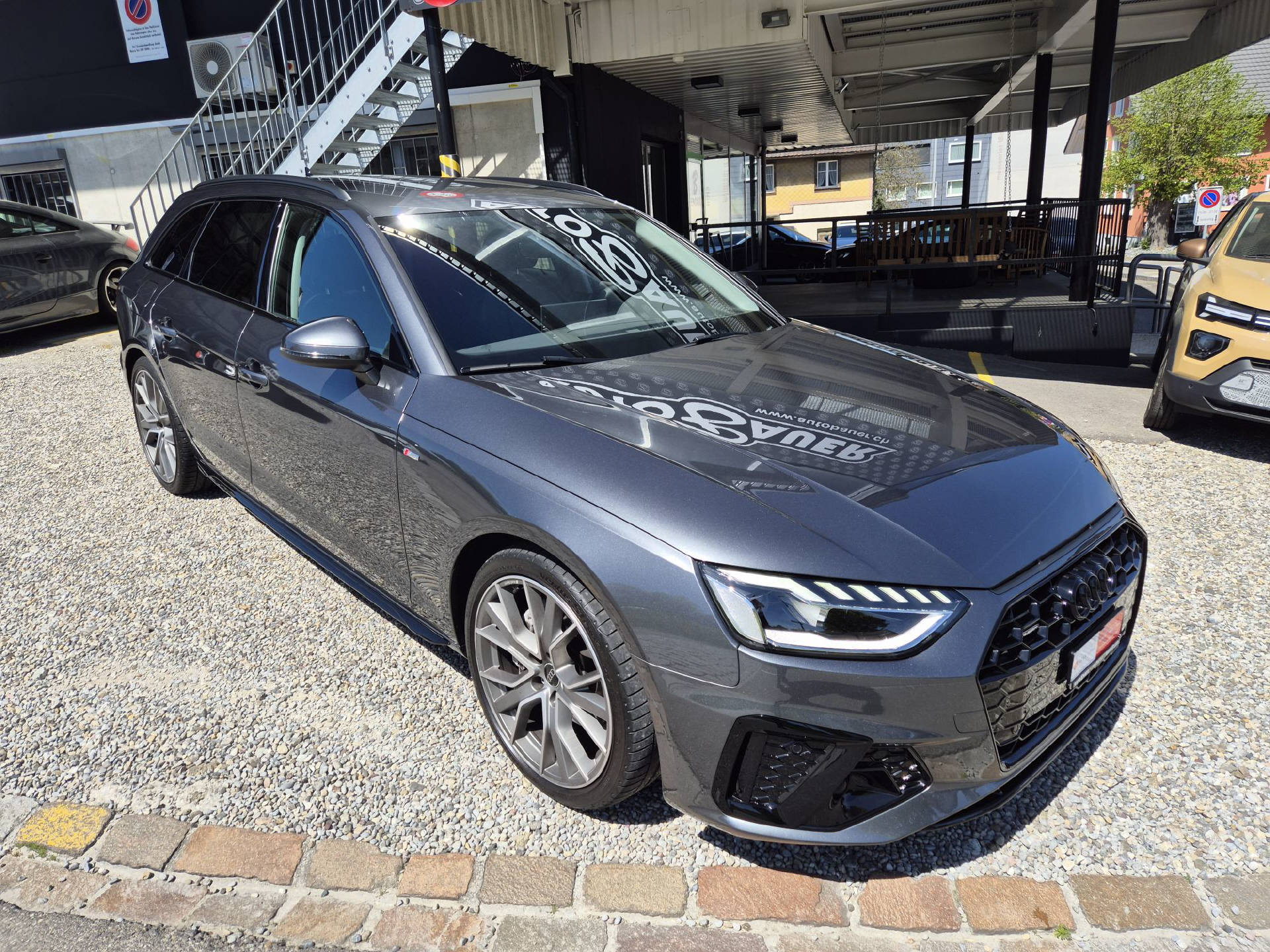 AUDI A4 Avant 2.0 40 TDI S Line quattro S-Tronic Competition-image-1