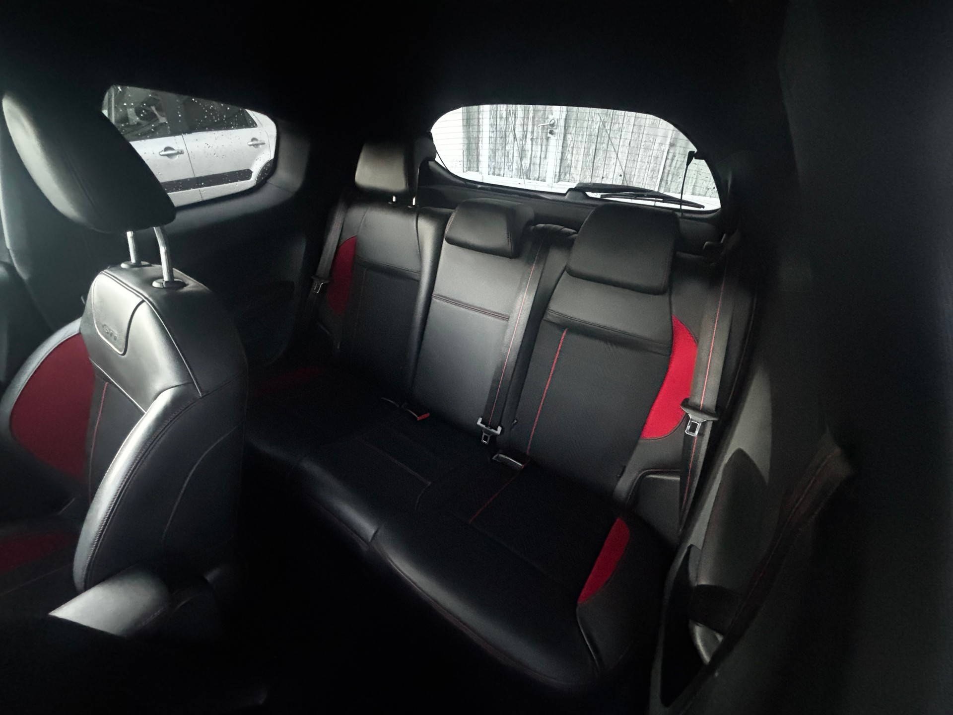 PEUGEOT 208 1.6 Turbo GTi-image-11