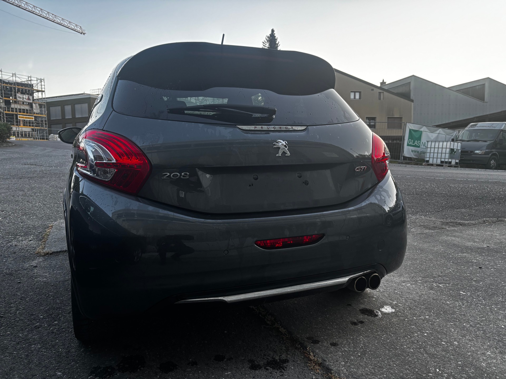 PEUGEOT 208 1.6 Turbo GTi-image-3