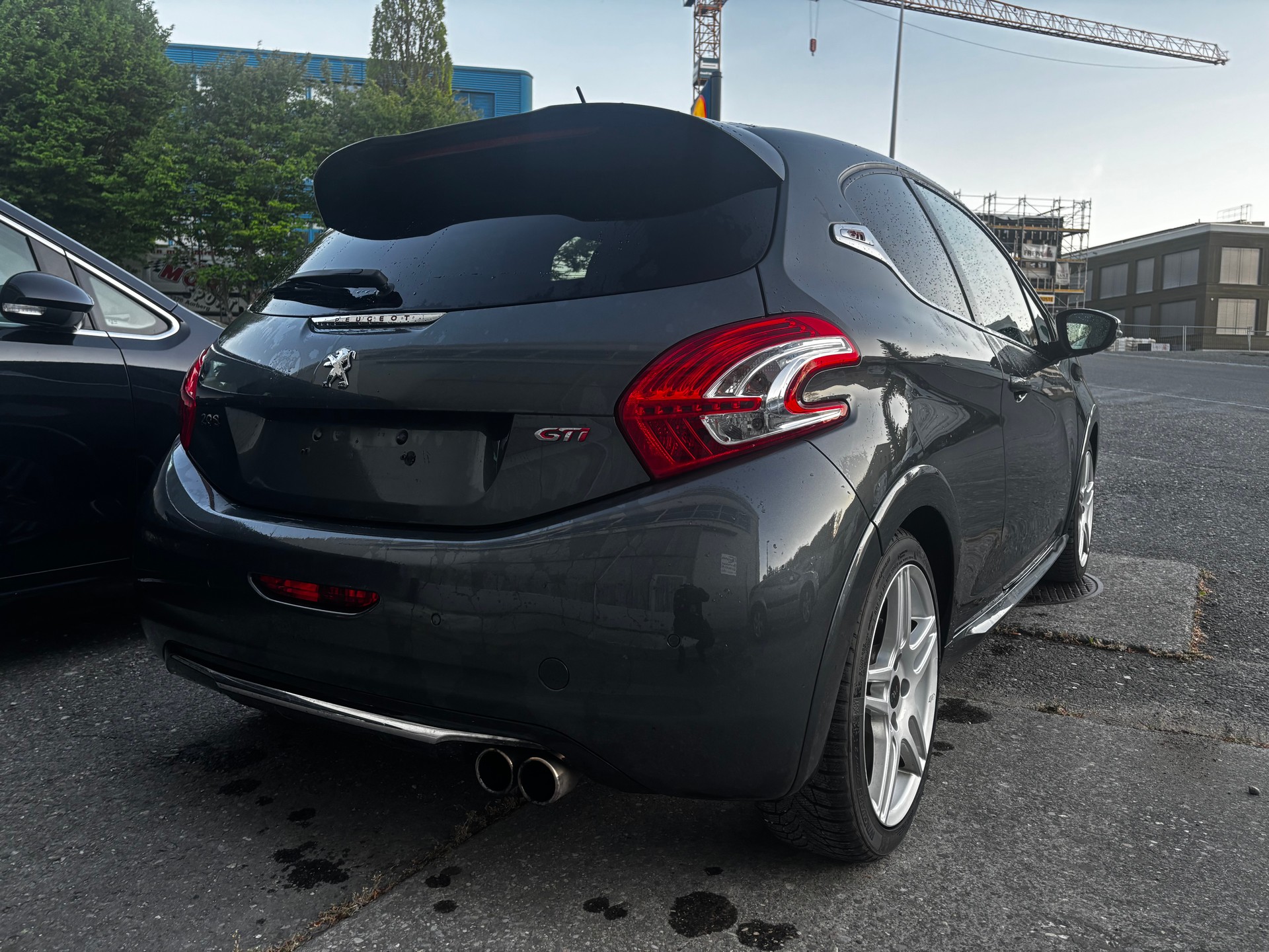 PEUGEOT 208 1.6 Turbo GTi-image-4