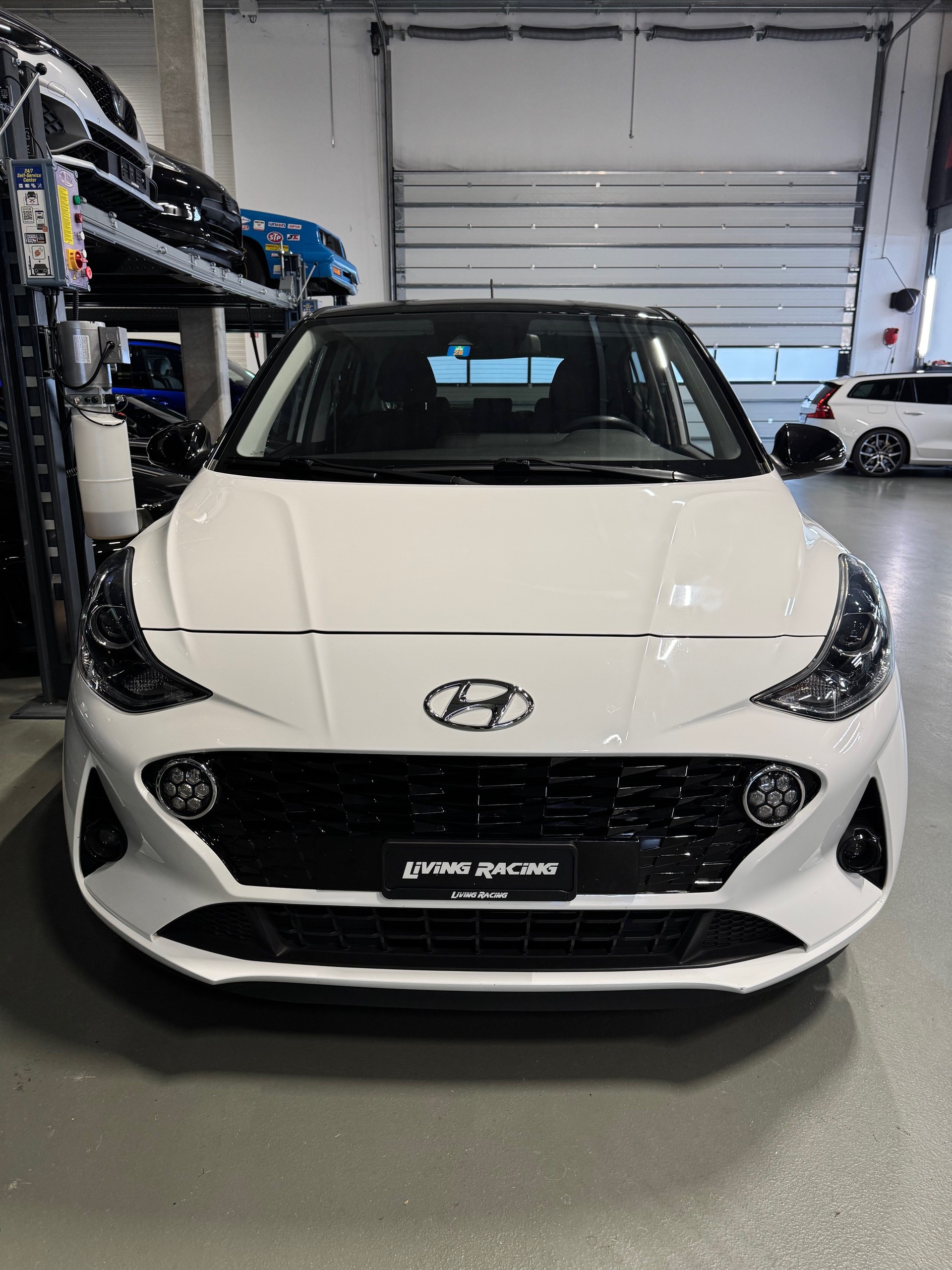 HYUNDAI i10 1.2 Launch Plus Automat-image-4