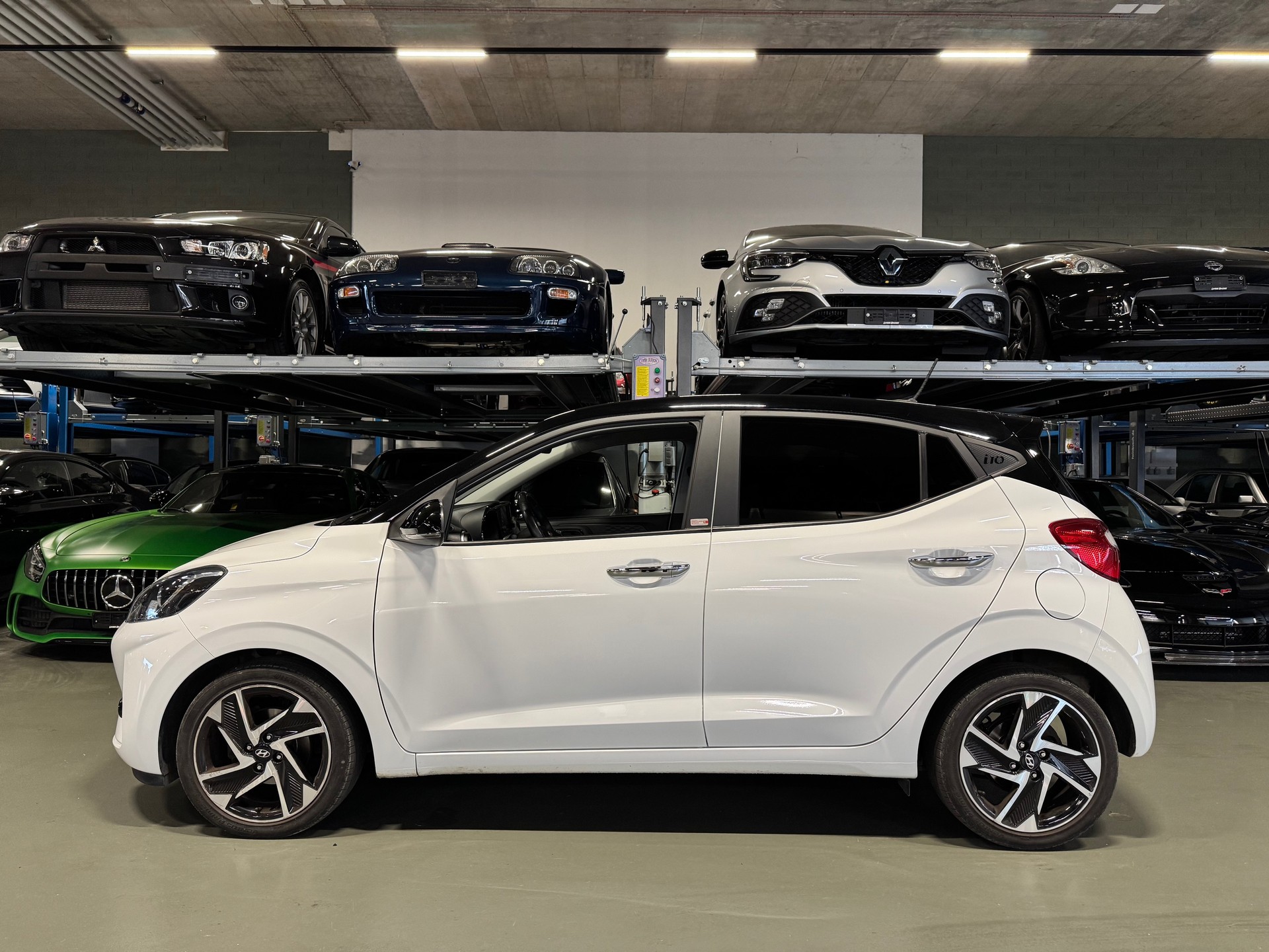 HYUNDAI i10 1.2 Launch Plus Automat-image-0