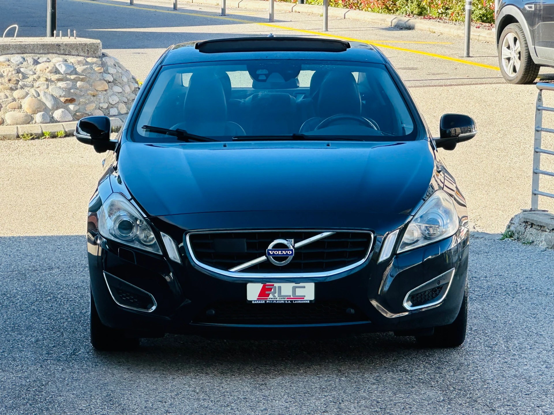 VOLVO S60 D3 Summum Geartronic-image-5