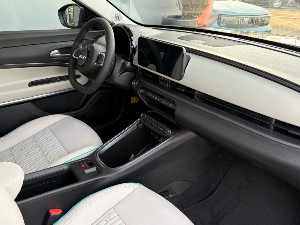 FIAT 600h MildHybrid La Prima-image-8