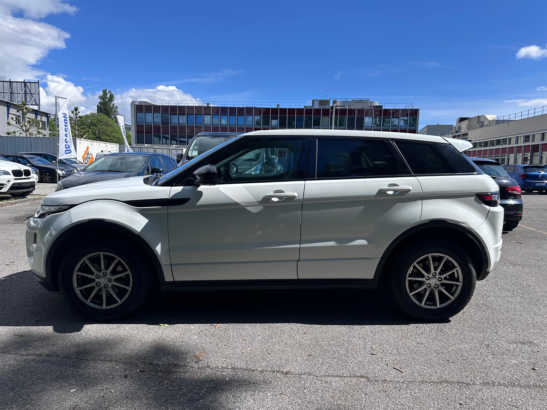 LAND ROVER Range Rover Evoque 2.0 Si4 Dynamic AT9-image-4