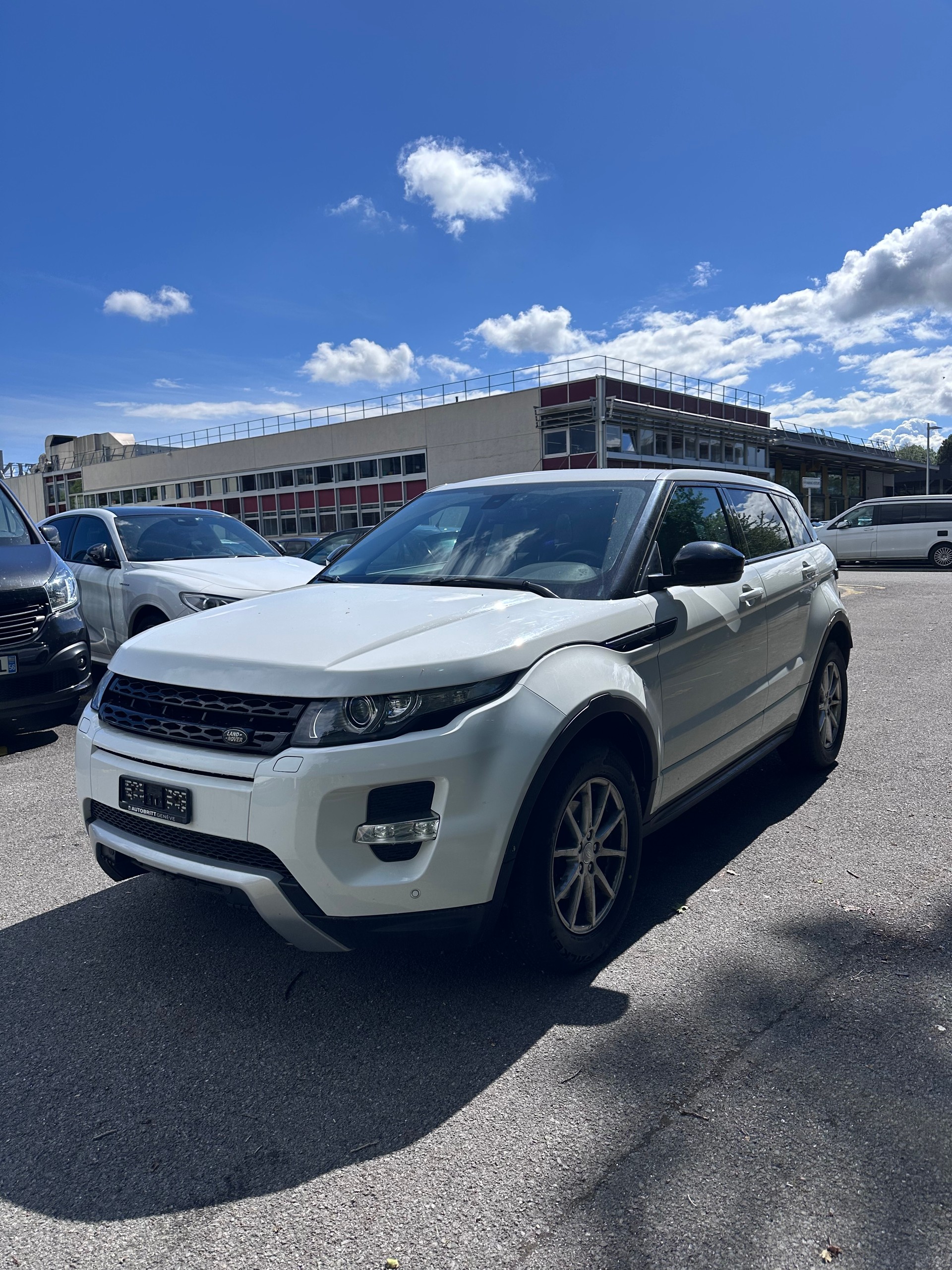 LAND ROVER Range Rover Evoque 2.0 Si4 Dynamic AT9-image-5