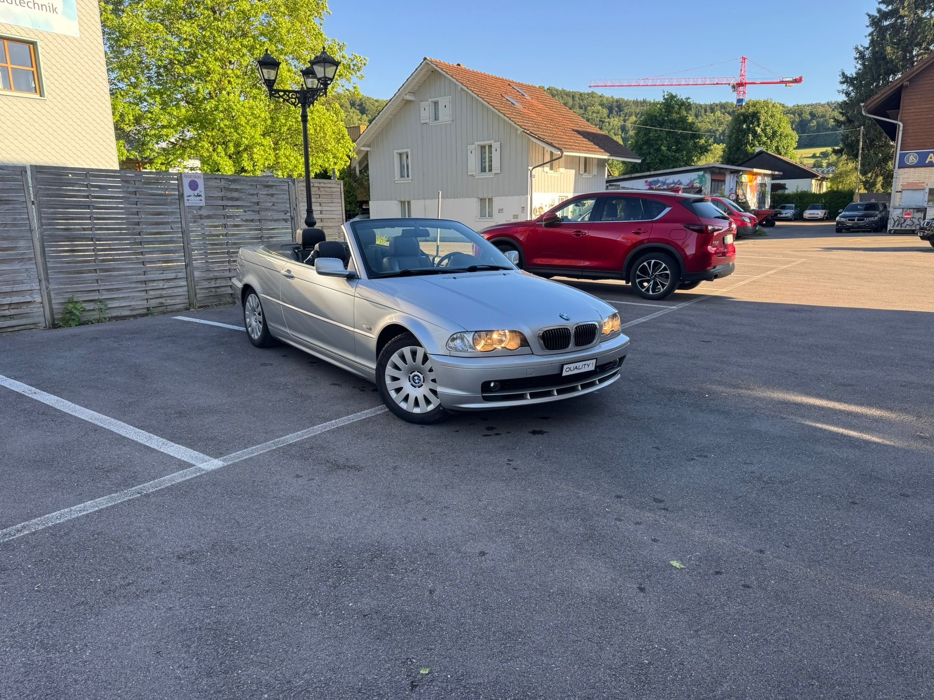 BMW 323Ci Cabriolet-showroom-element-1