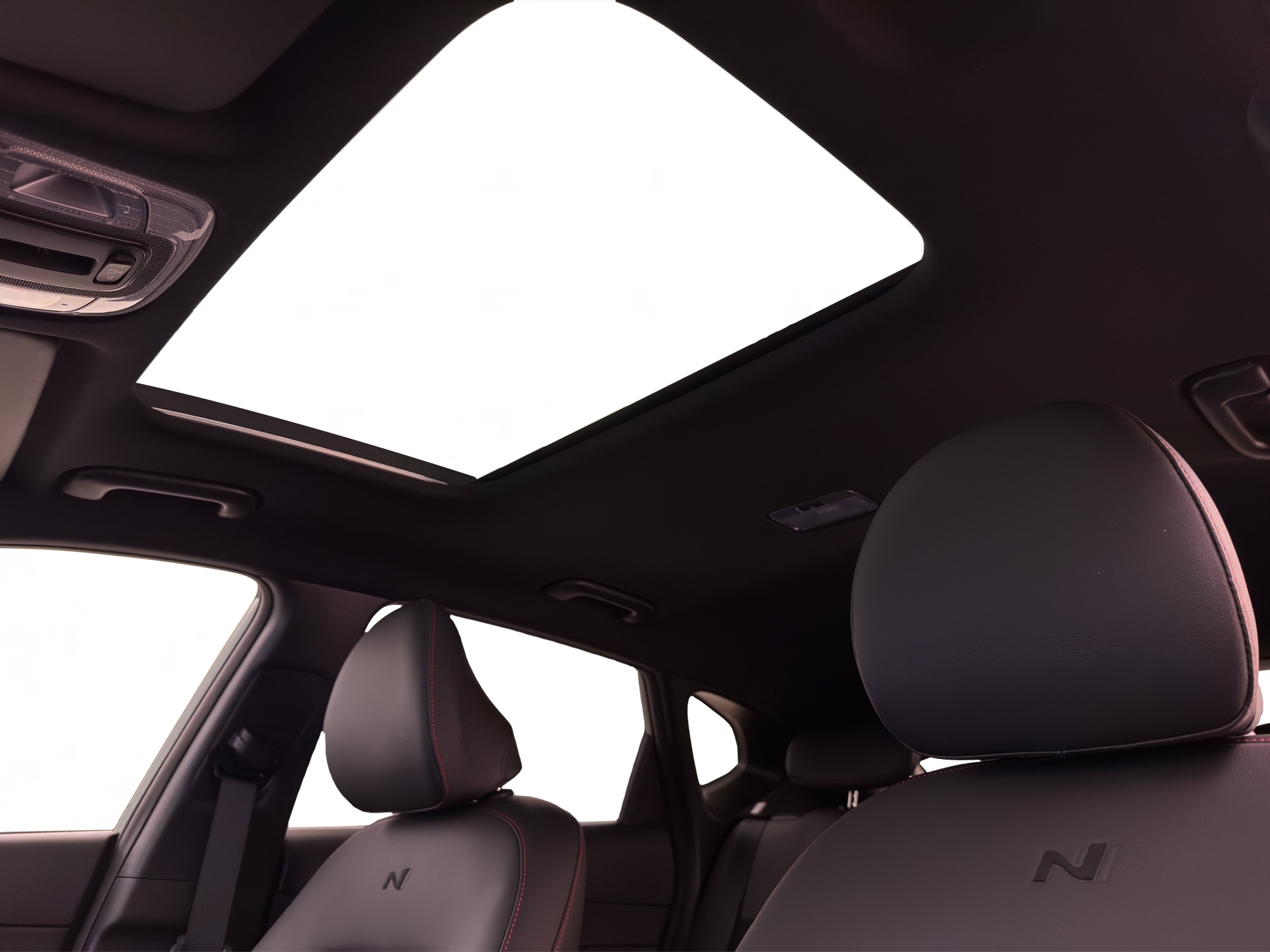 HYUNDAI Kona 1.6 GDi Hybrid N-Line-image-14